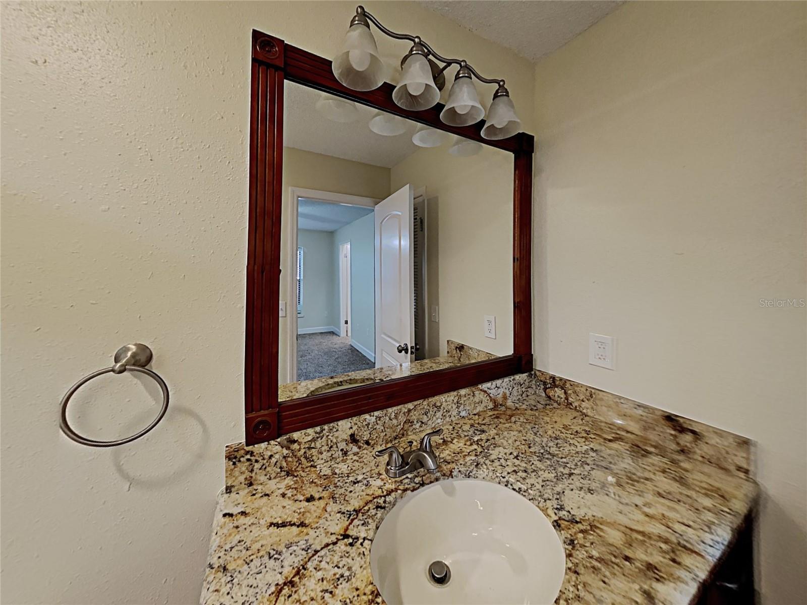 1320 Noell Blvd Property Photo 16