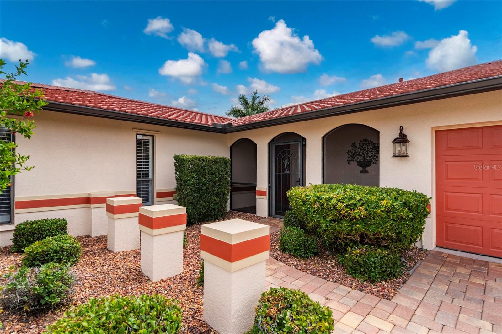 950 Lassino Ct Property Photo 4