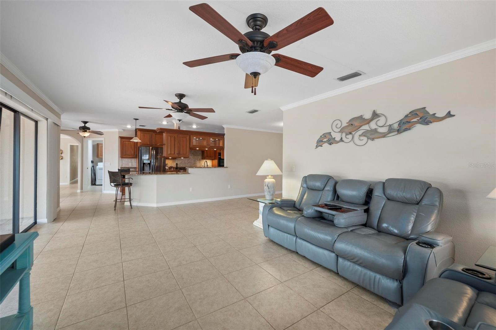 950 Lassino Ct Property Photo 9