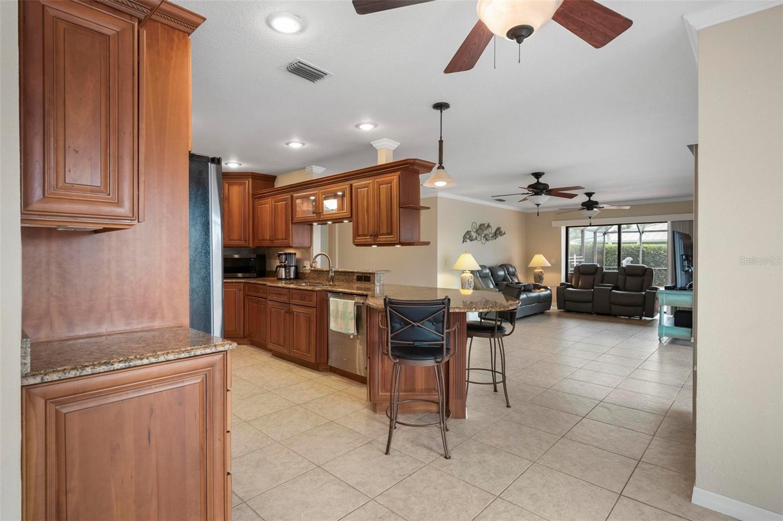 950 Lassino Ct Property Photo 11