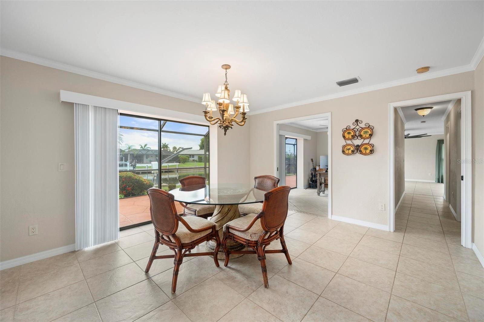 950 Lassino Ct Property Photo 16