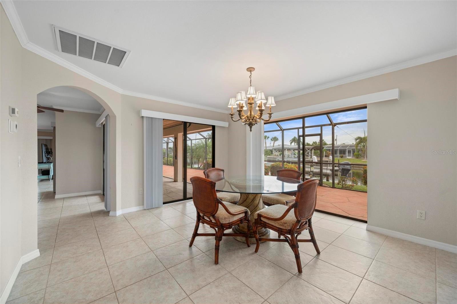 950 Lassino Ct Property Photo 17