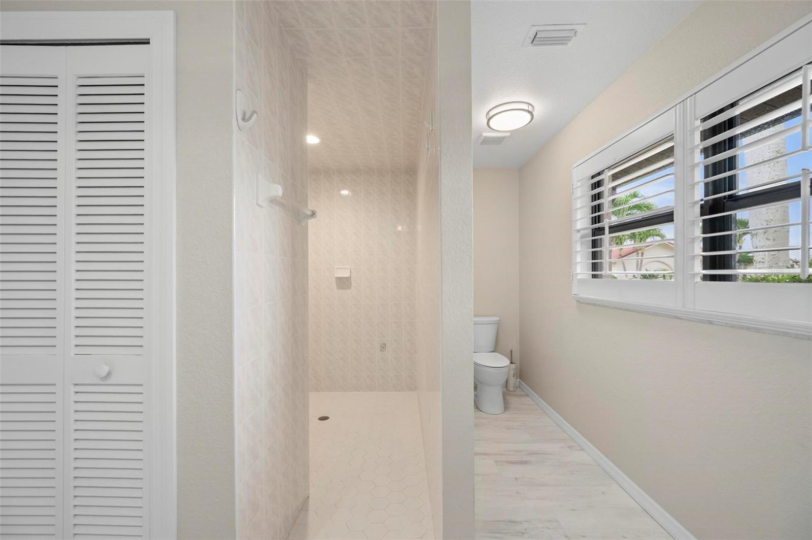 950 Lassino Ct Property Photo 23