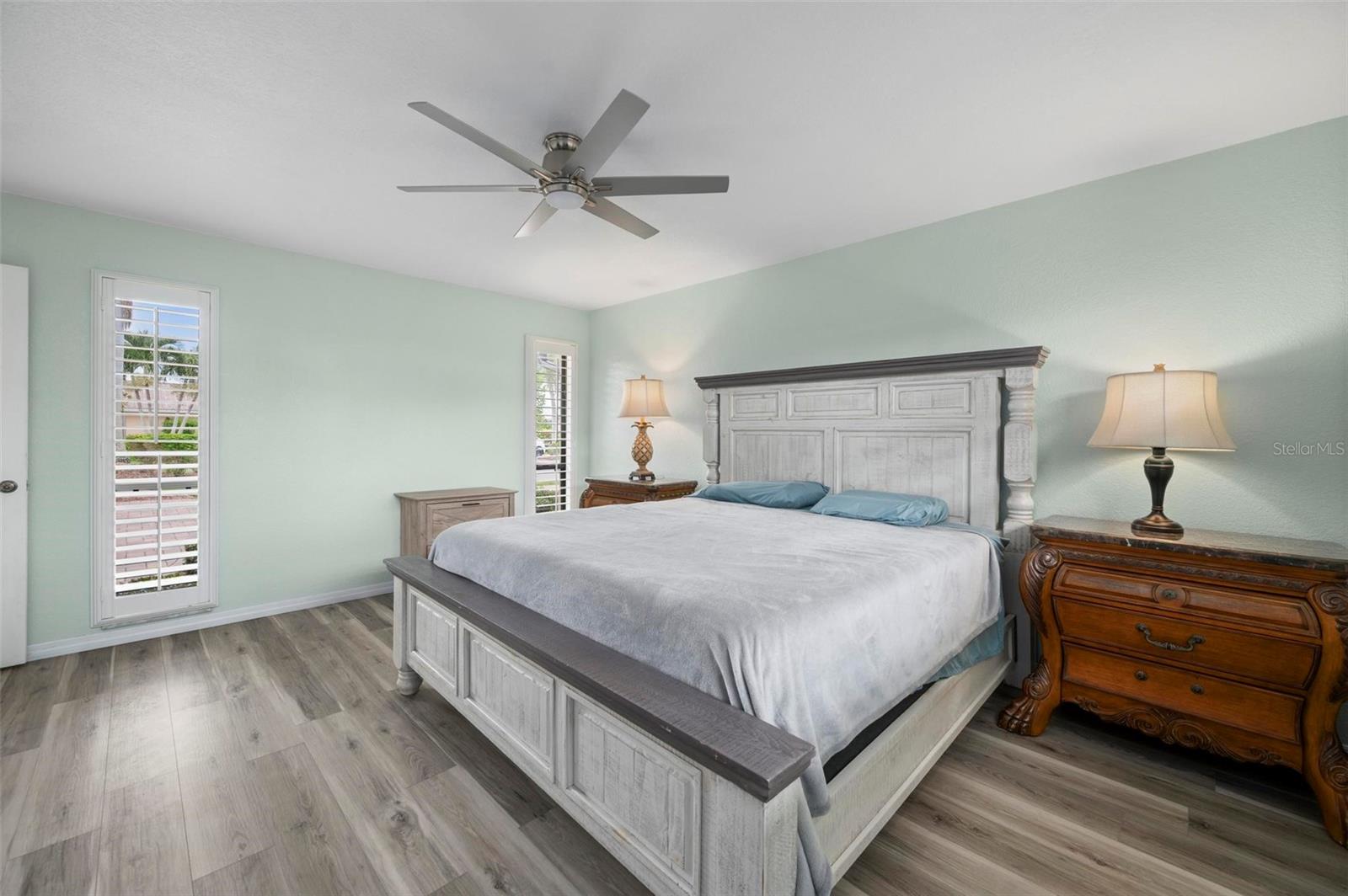 950 Lassino Ct Property Photo 30