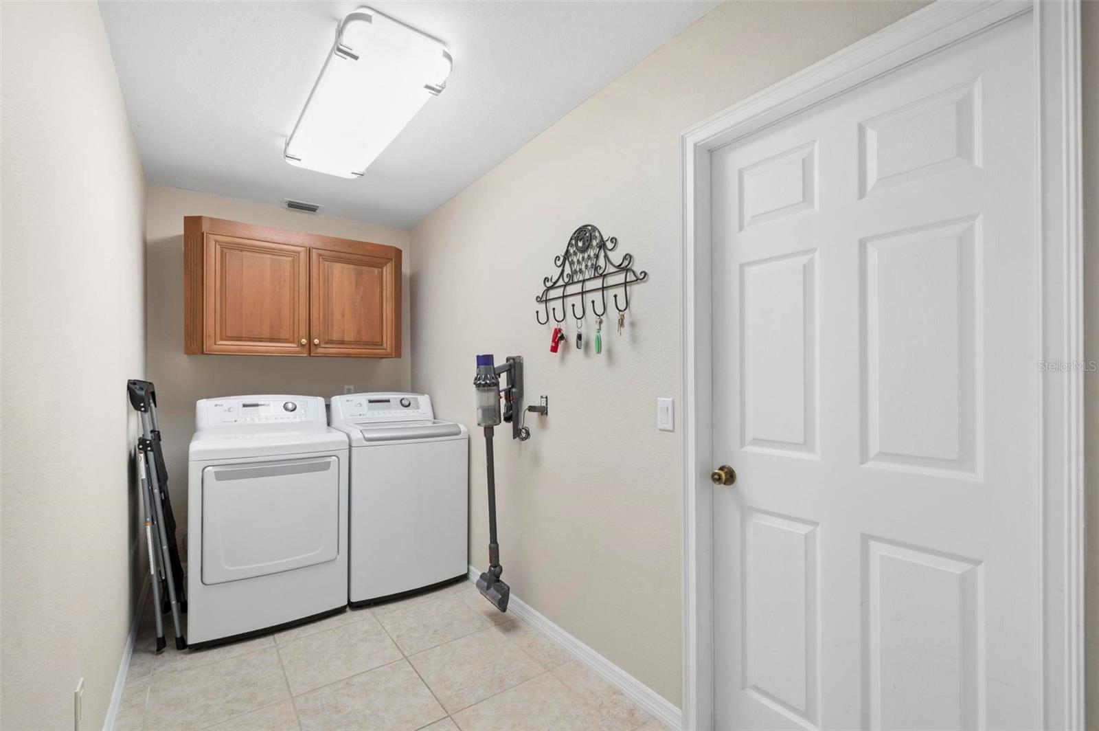950 Lassino Ct Property Photo 31