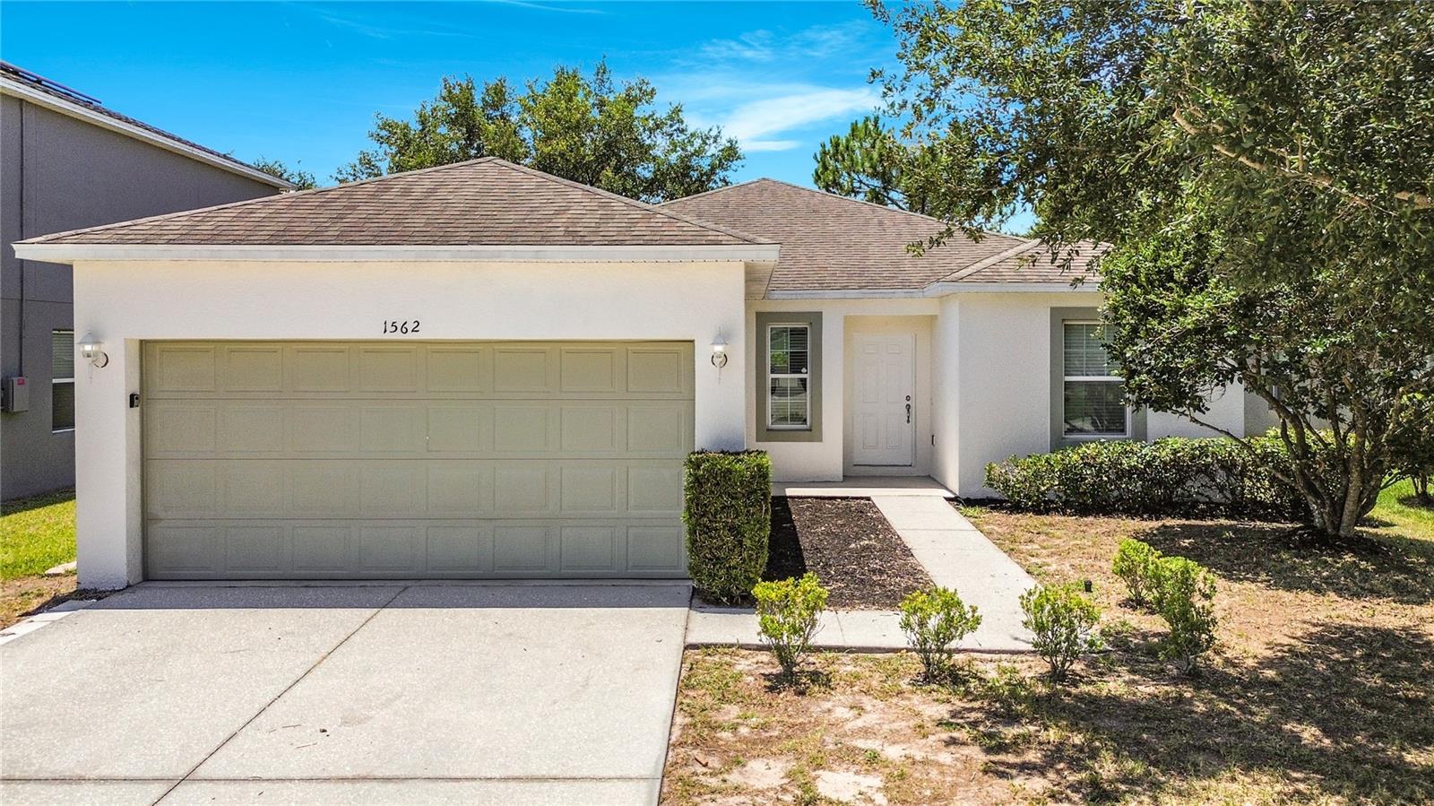 1562 Tamarind Rd Property Photo 1