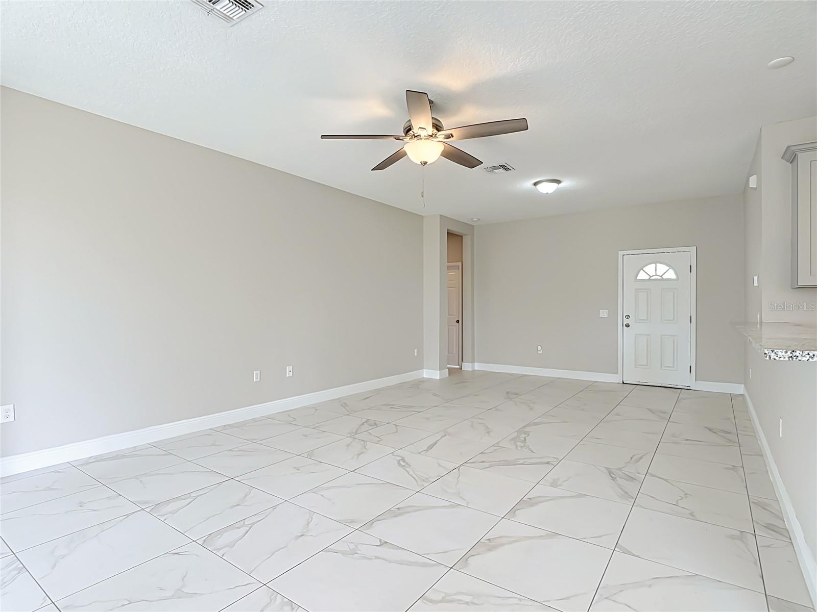 106 Oak Cir Property Photo 11