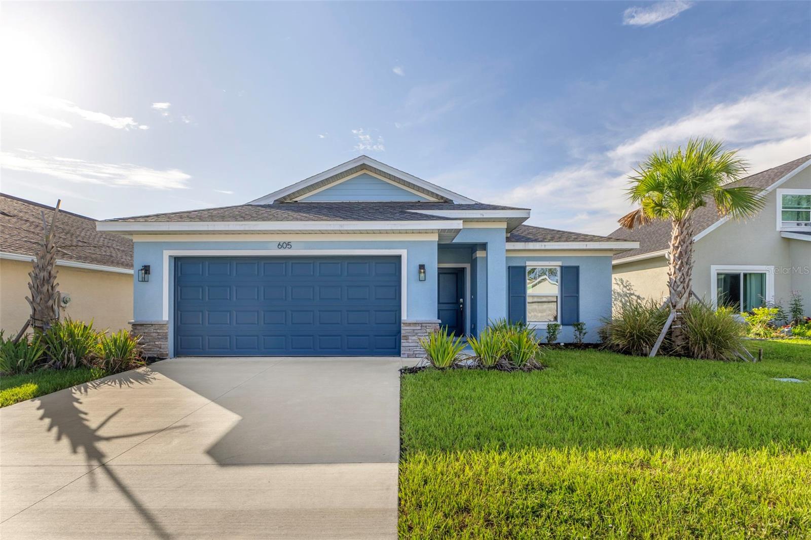 605 Rose Apple Cir Property Photo 1