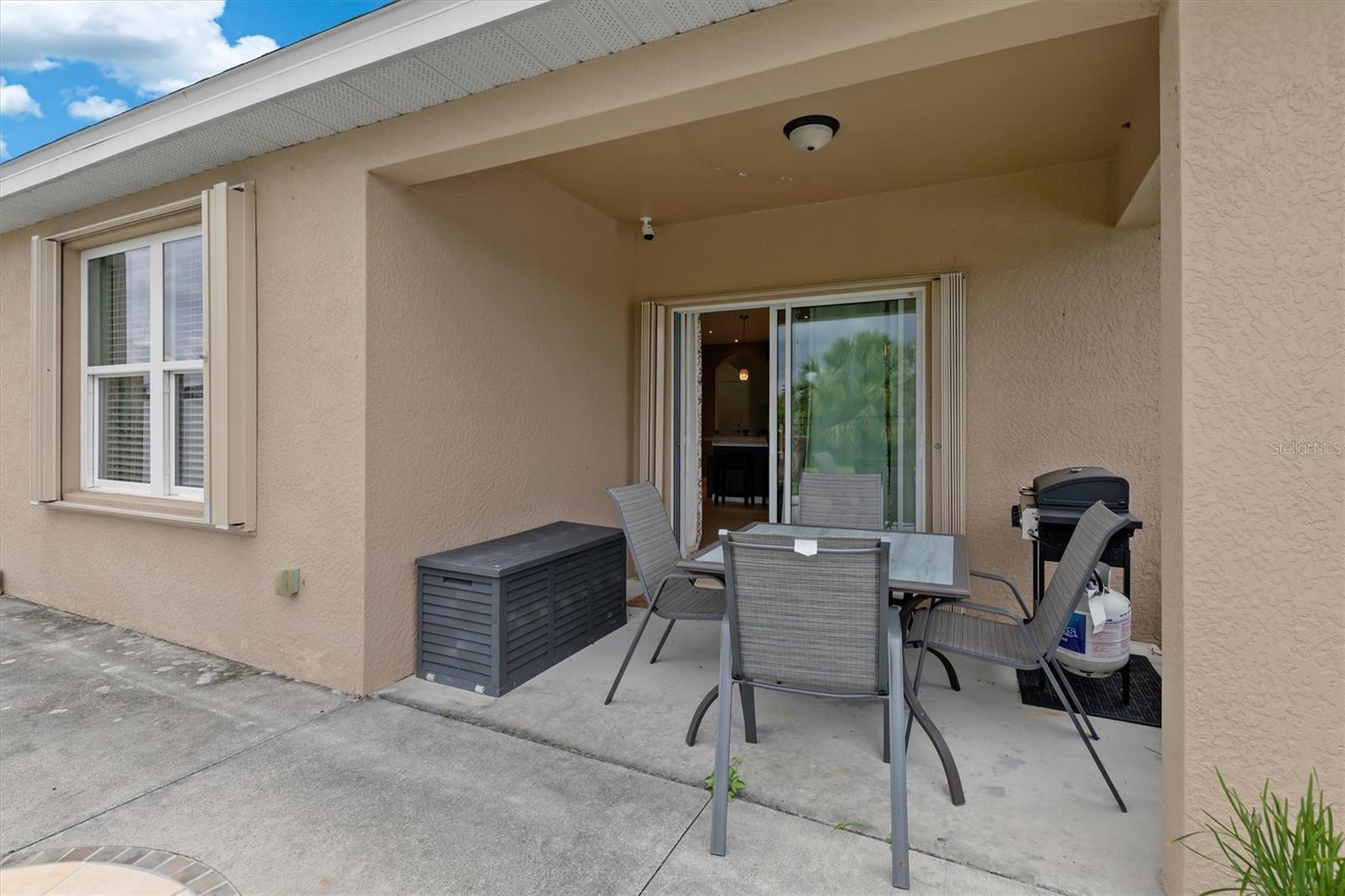 7436 Mikasa Dr Property Photo 10