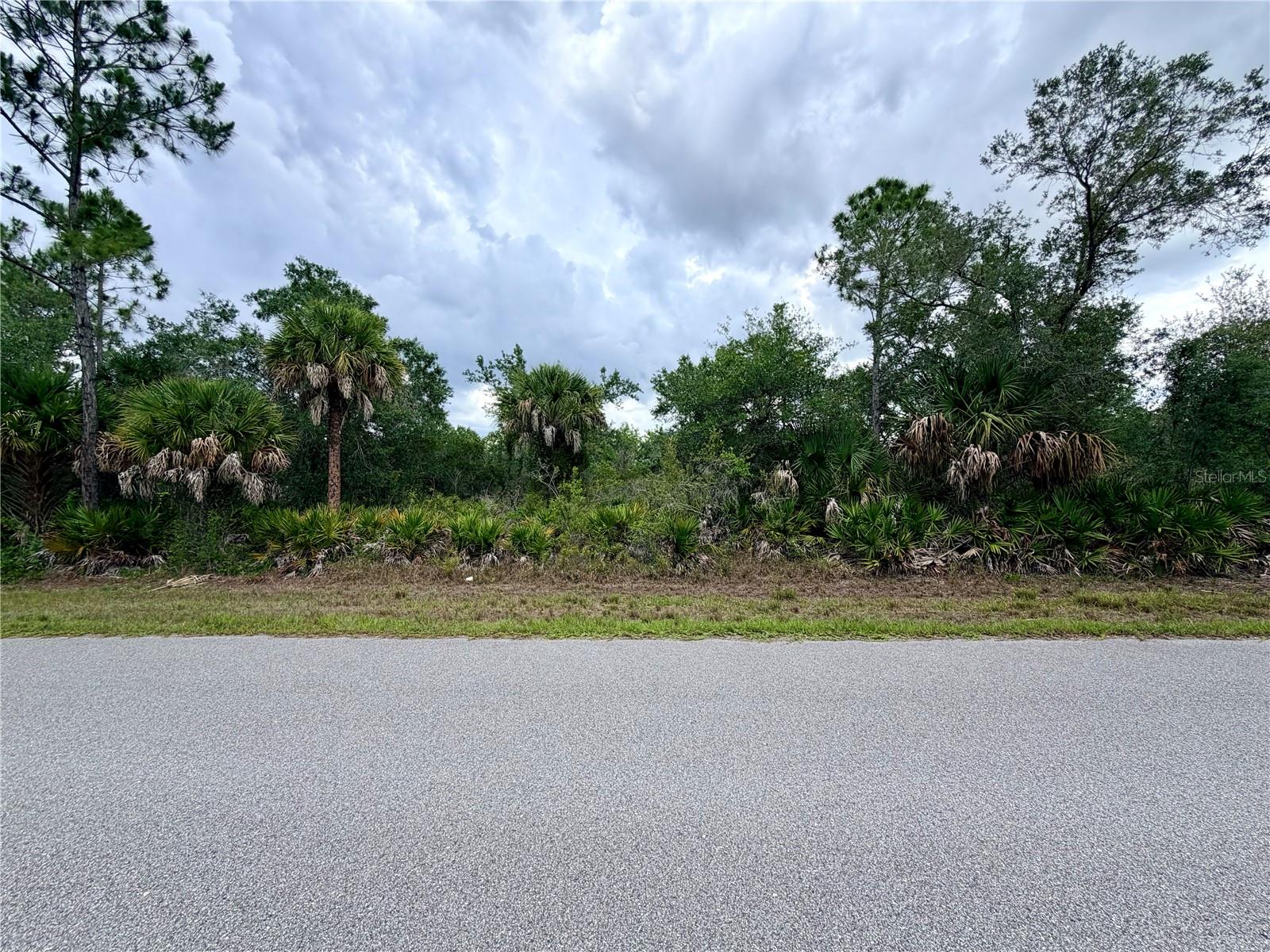 13334 GOLD AVE Property Photo 1