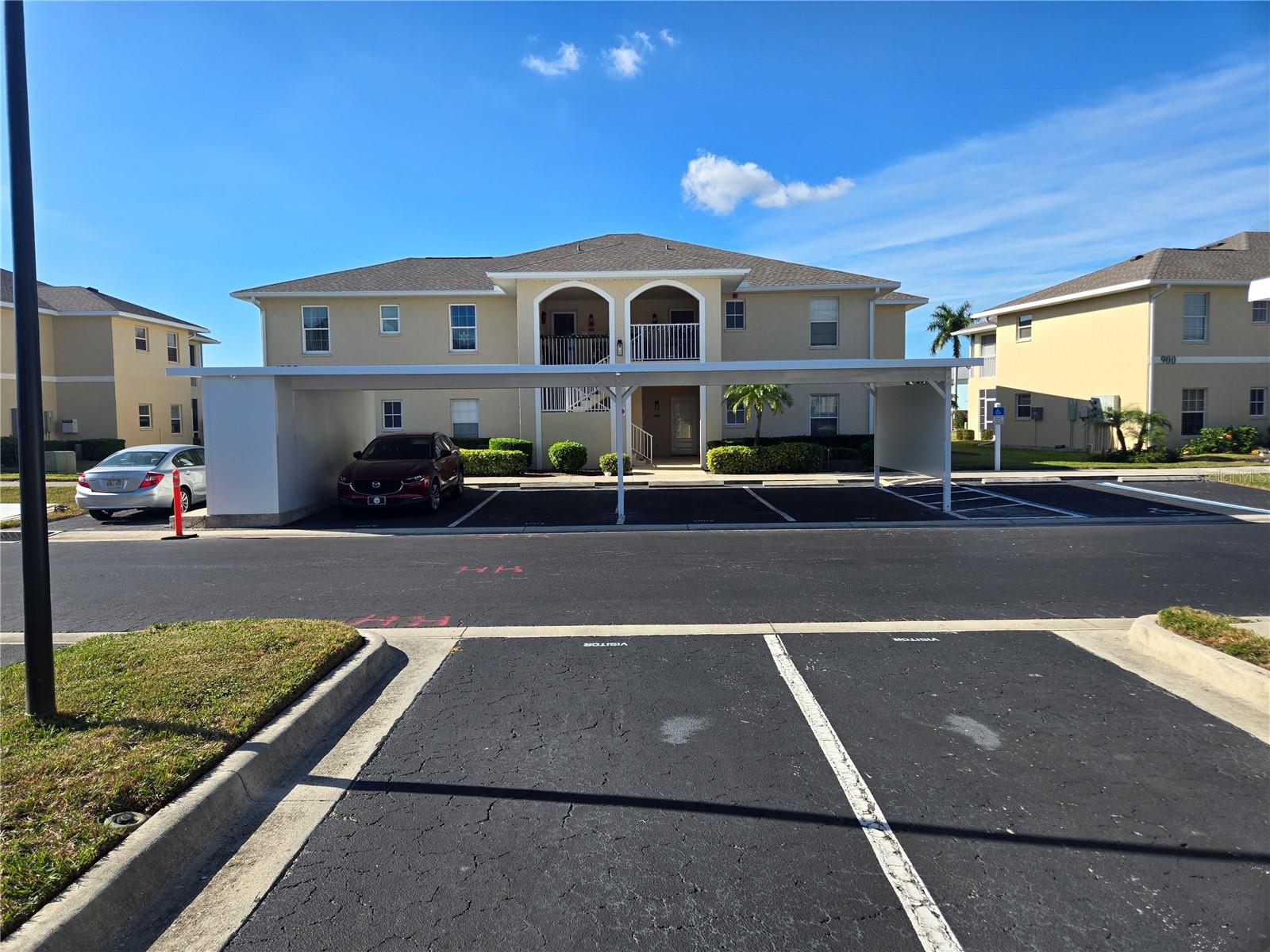 5800 Sabal Trace Dr #1002 Property Photo 1