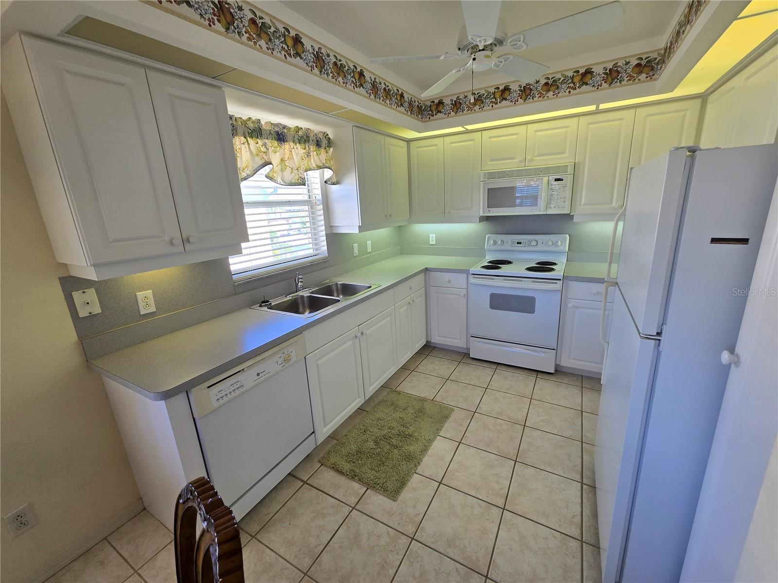 5800 Sabal Trace Dr #1002 Property Photo 7