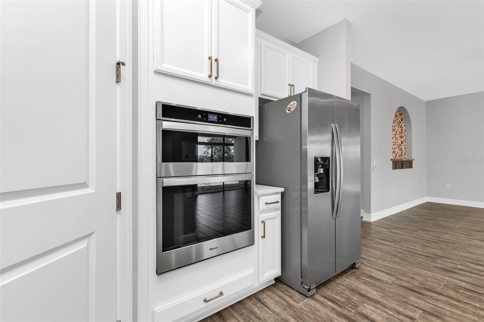 16121 Lotus Way Property Photo 11