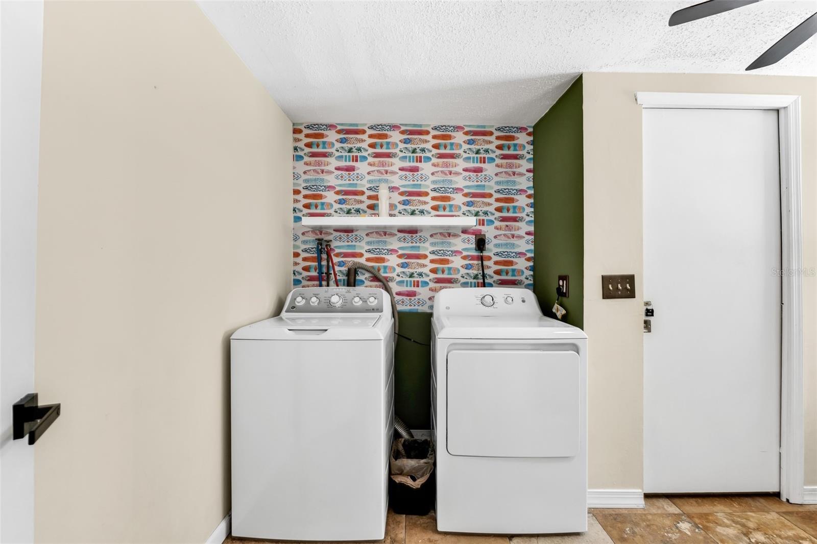 1664 Lakeview Pl Property Photo 22