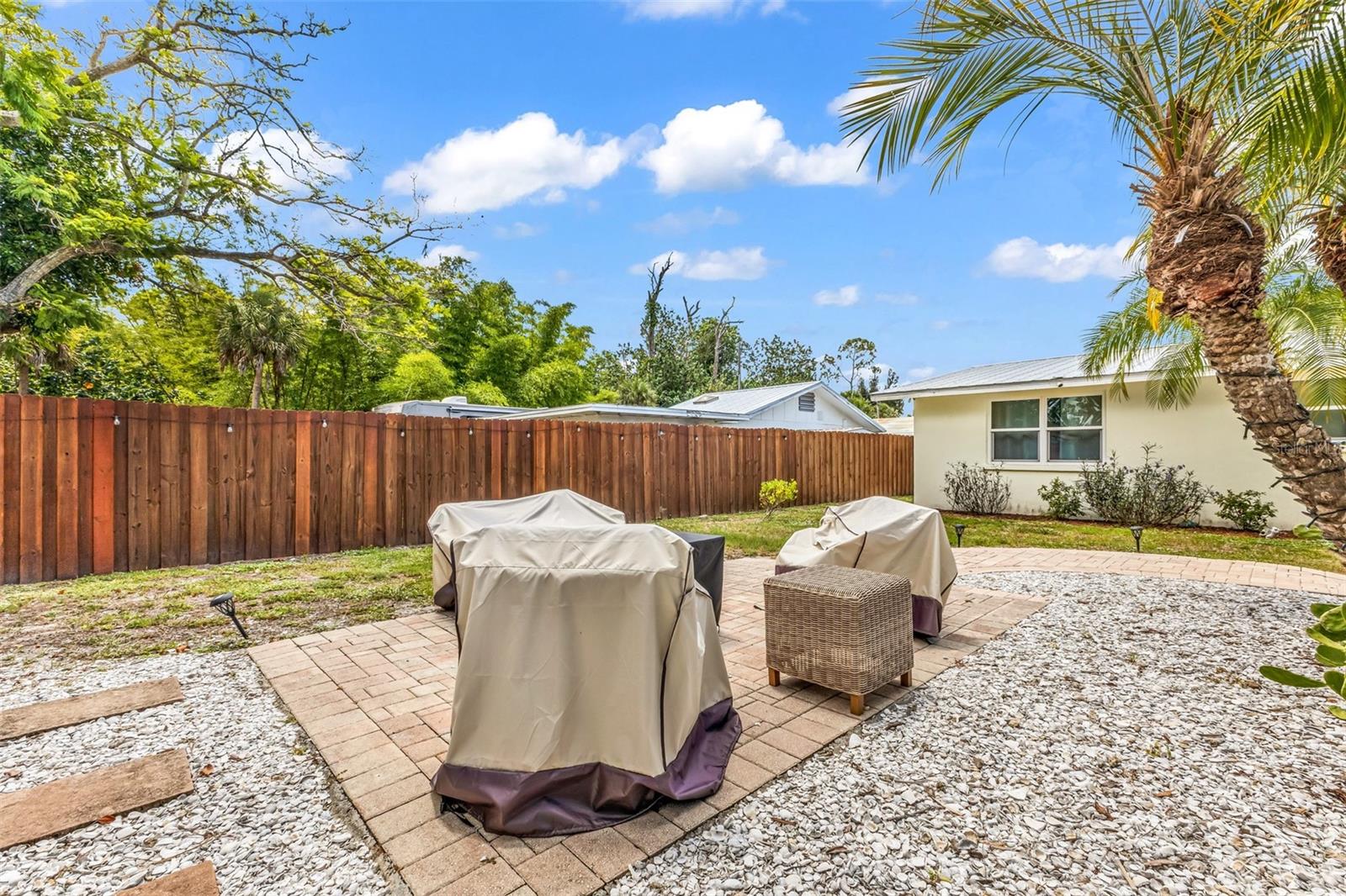 1664 Lakeview Pl Property Photo 50
