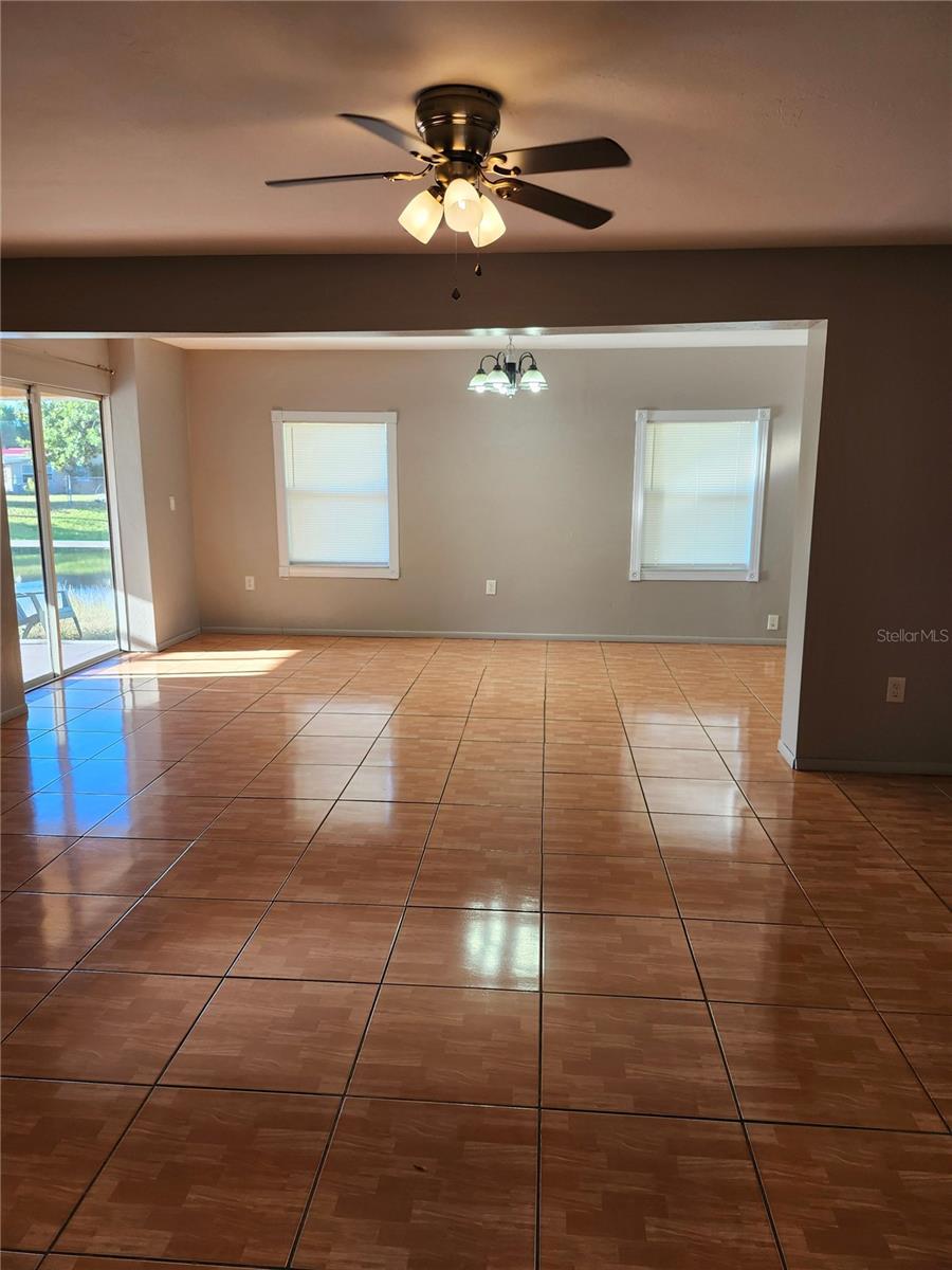 2220 Birchcrest Blvd Property Photo 2
