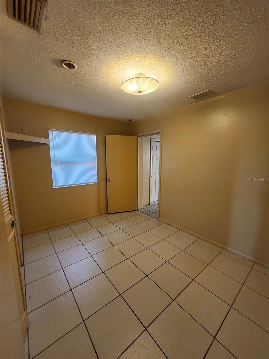 2220 Birchcrest Blvd Property Photo 9