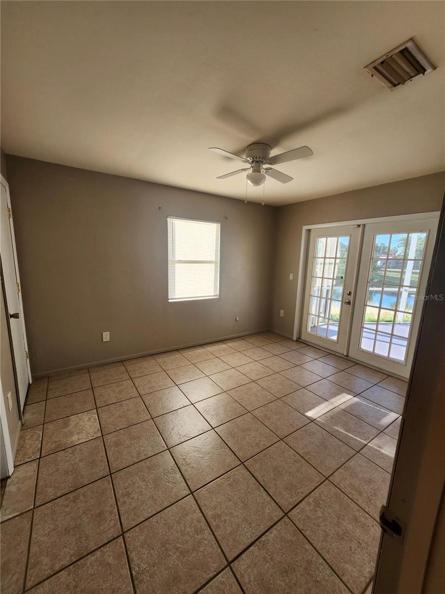 2220 Birchcrest Blvd Property Photo 10