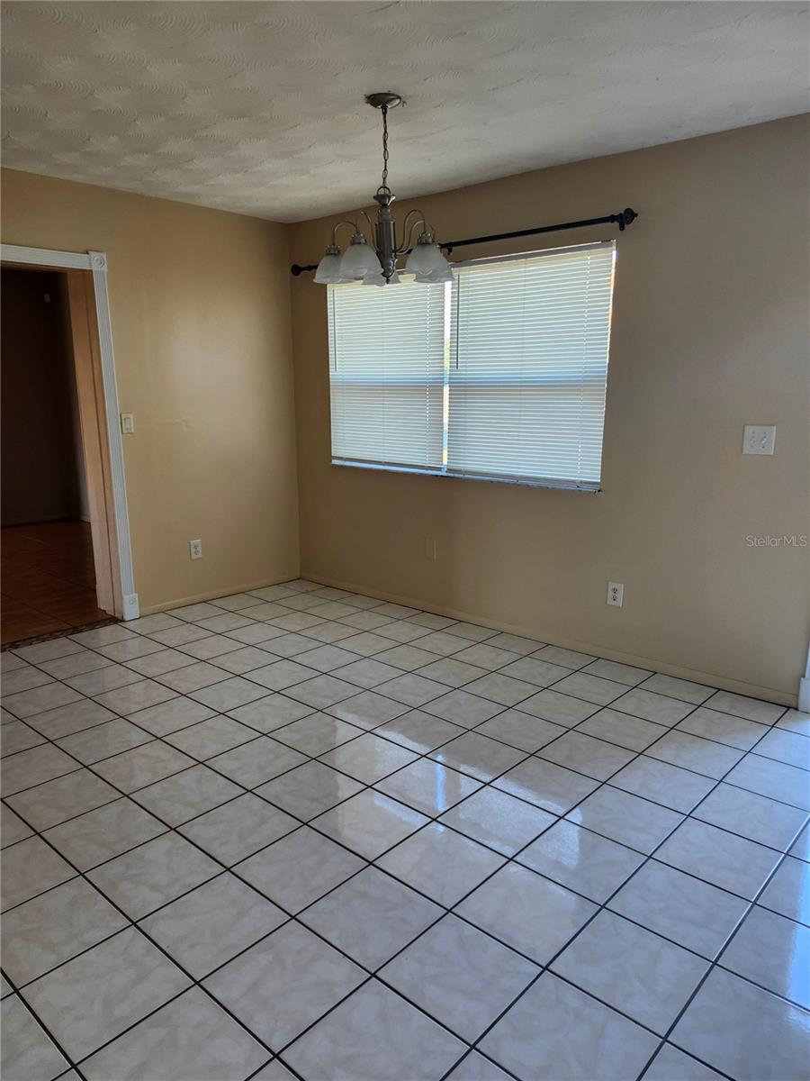 2220 Birchcrest Blvd Property Photo 13