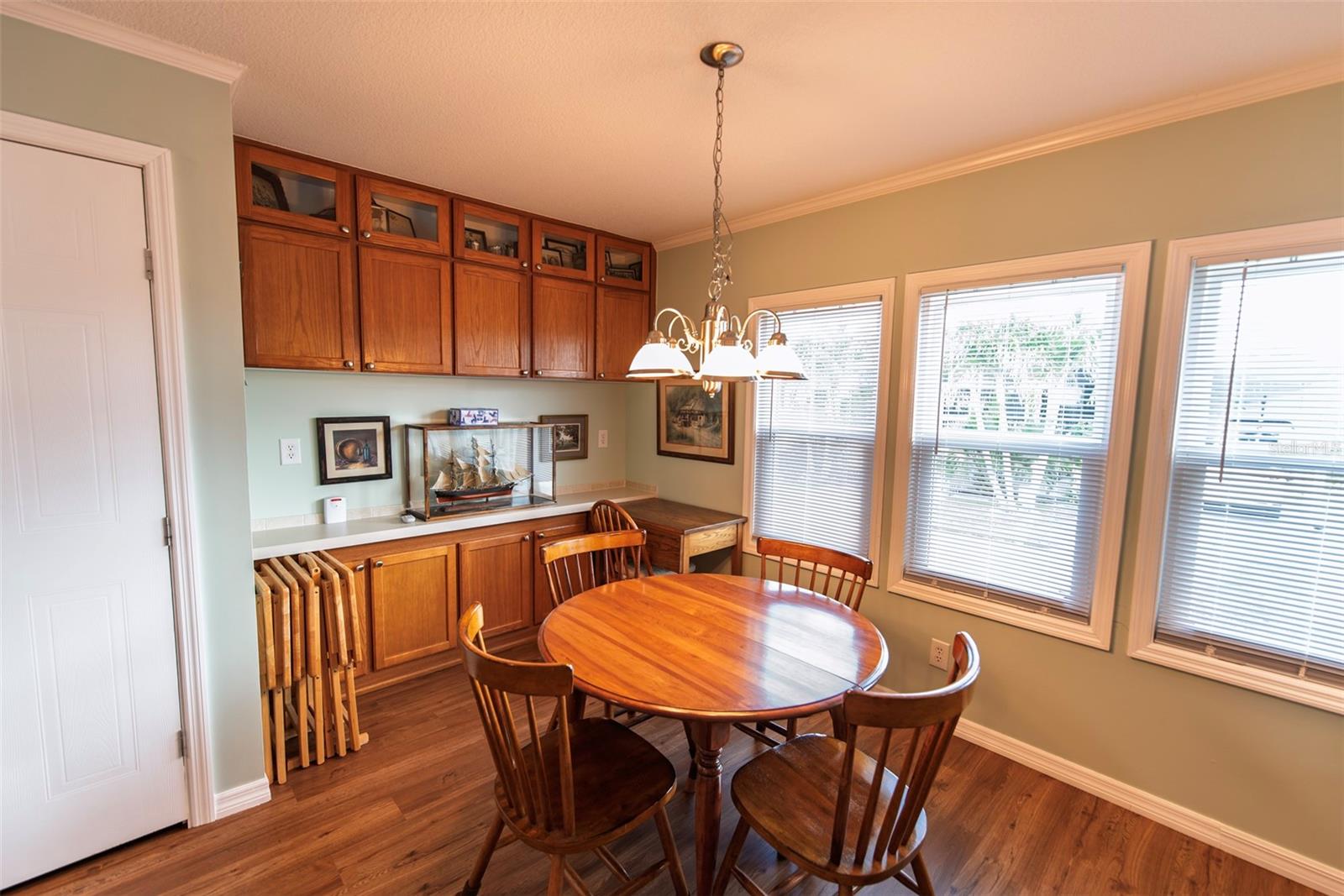 21 Brink Ave Property Photo 6