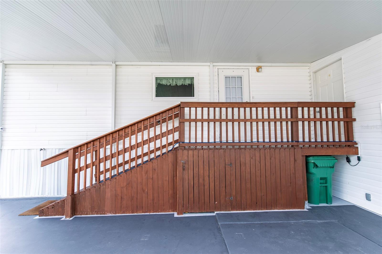 21 Brink Ave Property Photo 17