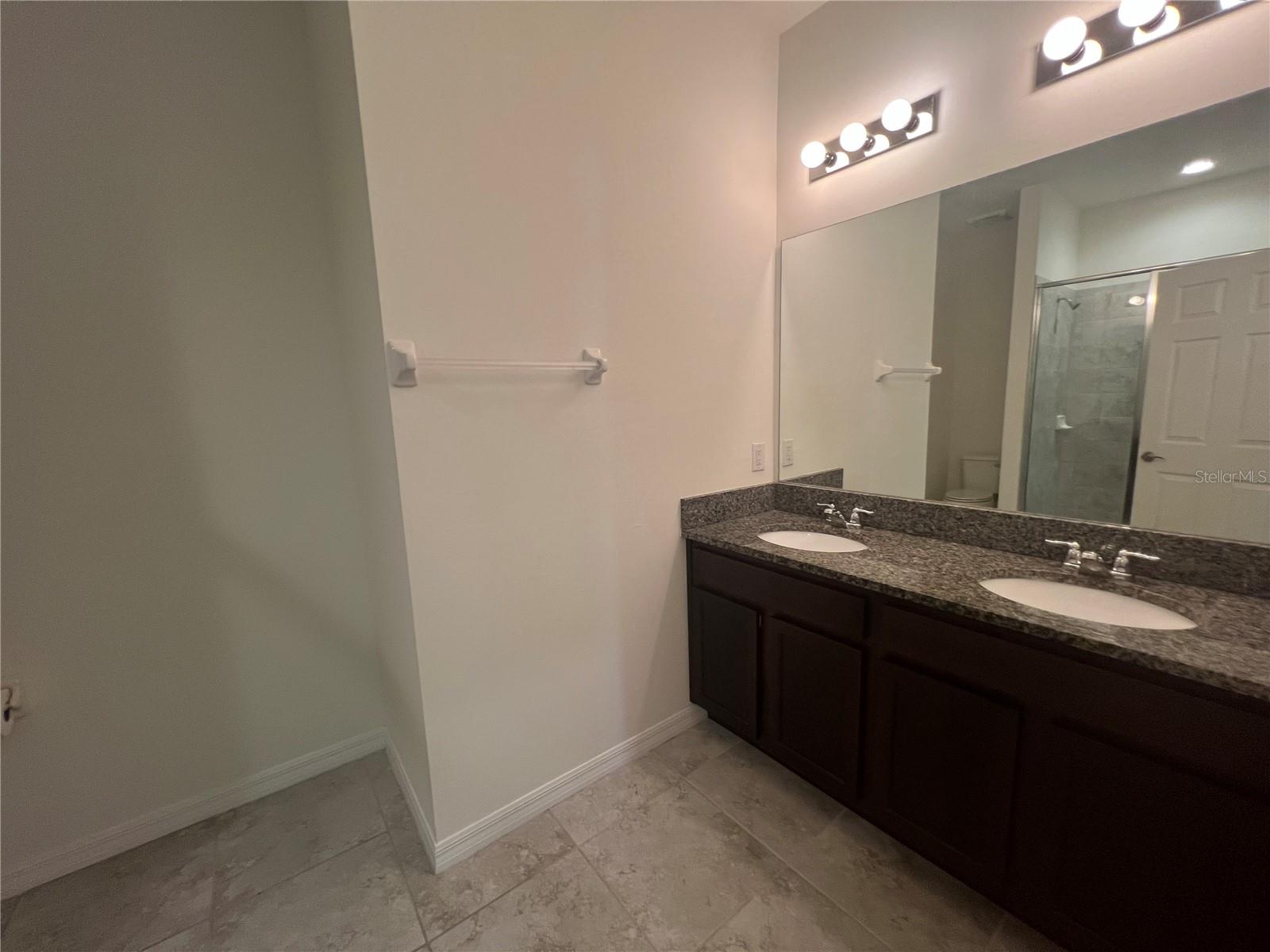 354 Albatross Rd Property Photo 17