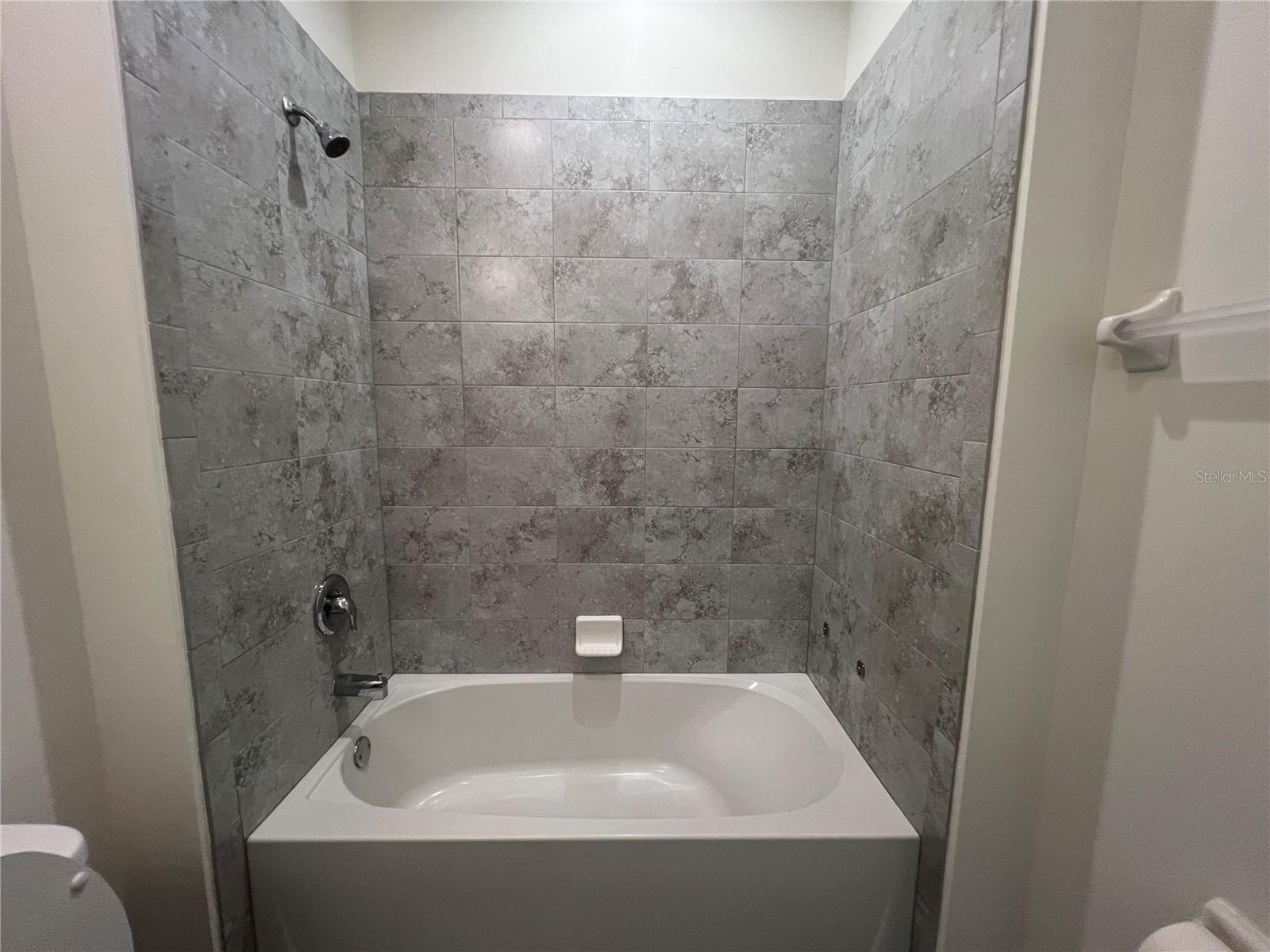 354 Albatross Rd Property Photo 22