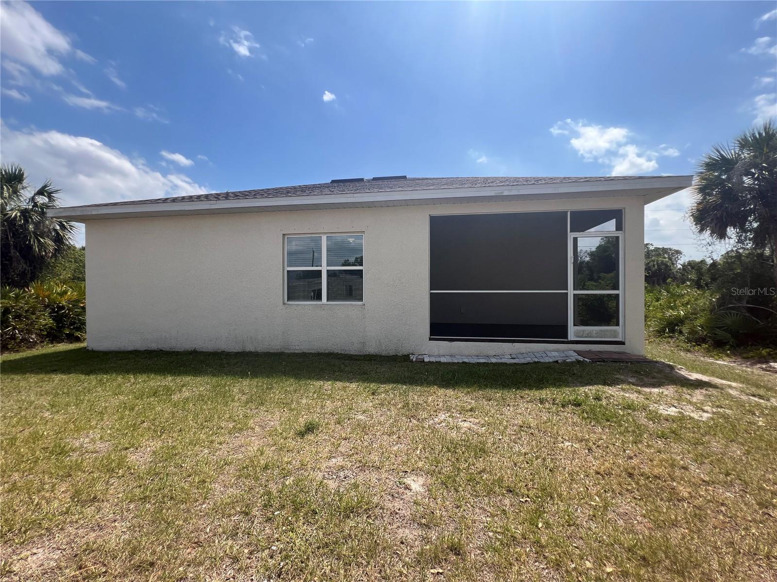 354 Albatross Rd Property Photo 31