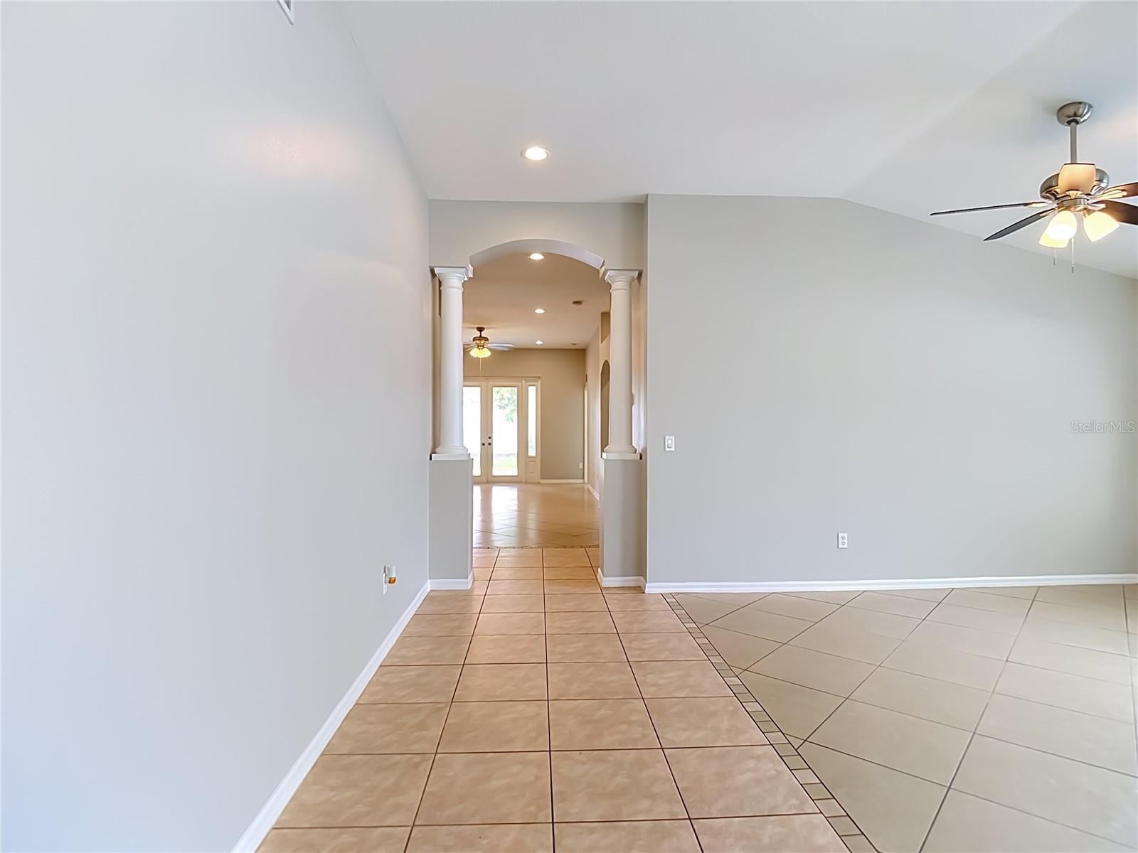 805 Lesa Glen Pl Property Photo 7