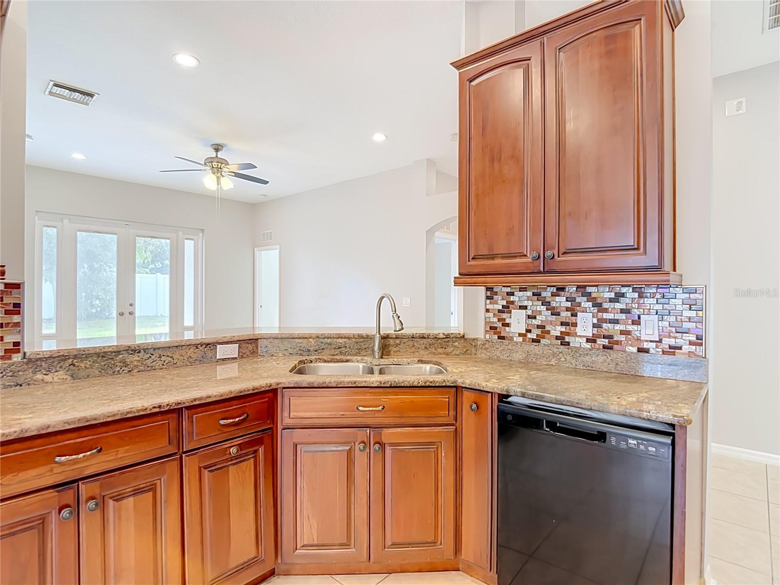 805 Lesa Glen Pl Property Photo 16