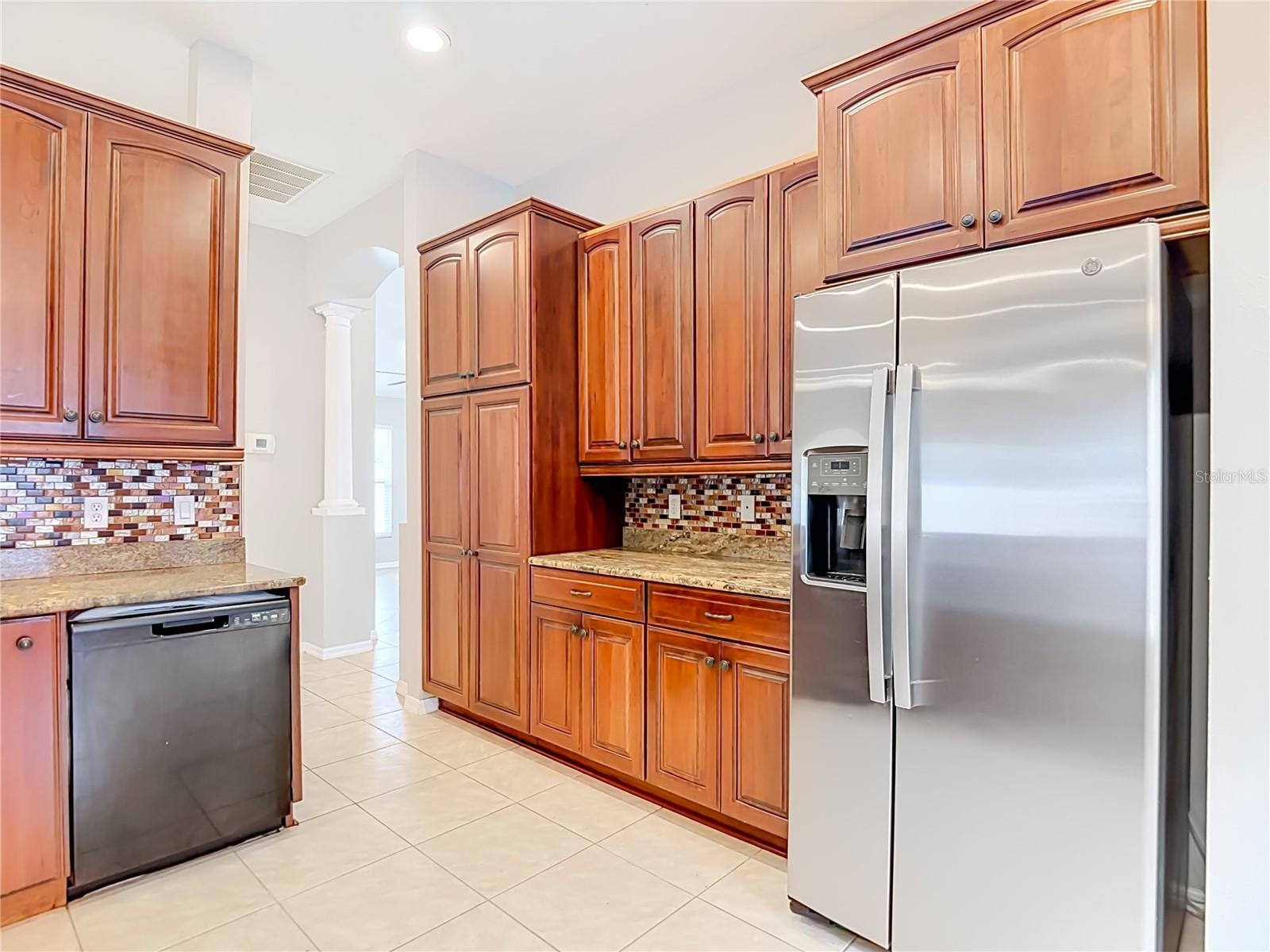 805 Lesa Glen Pl Property Photo 18