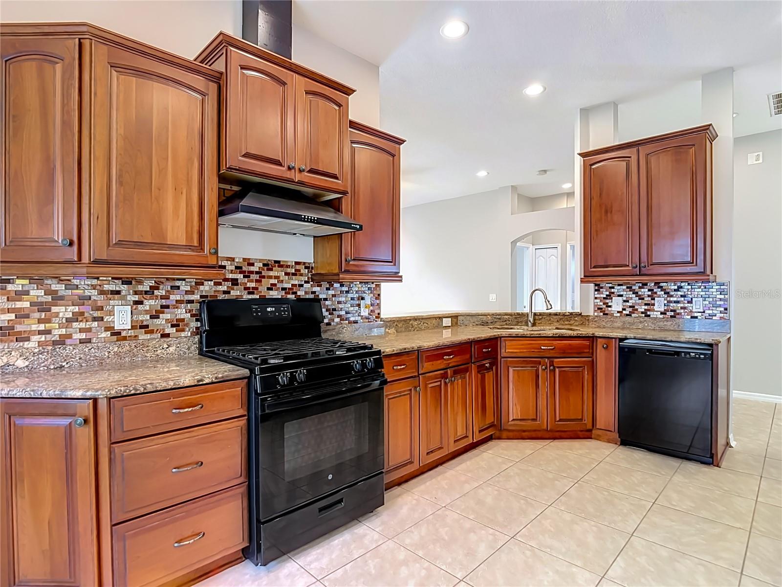 805 Lesa Glen Pl Property Photo 19