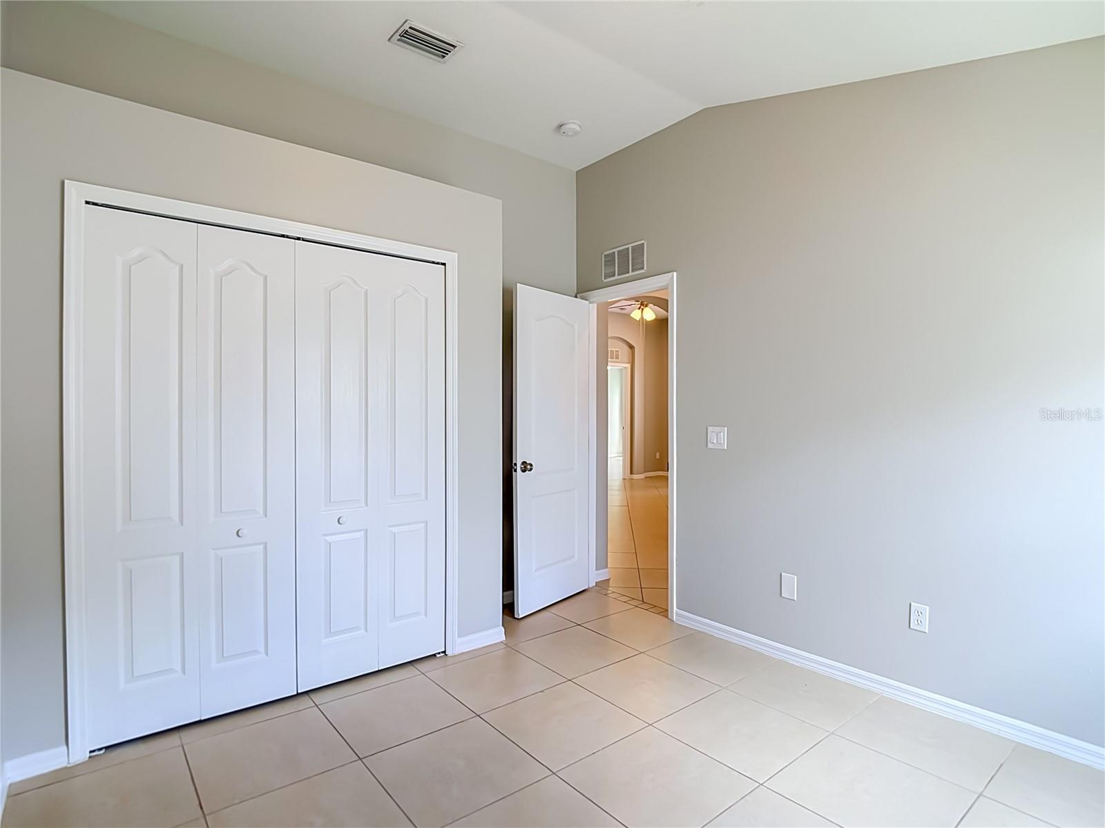 805 Lesa Glen Pl Property Photo 29