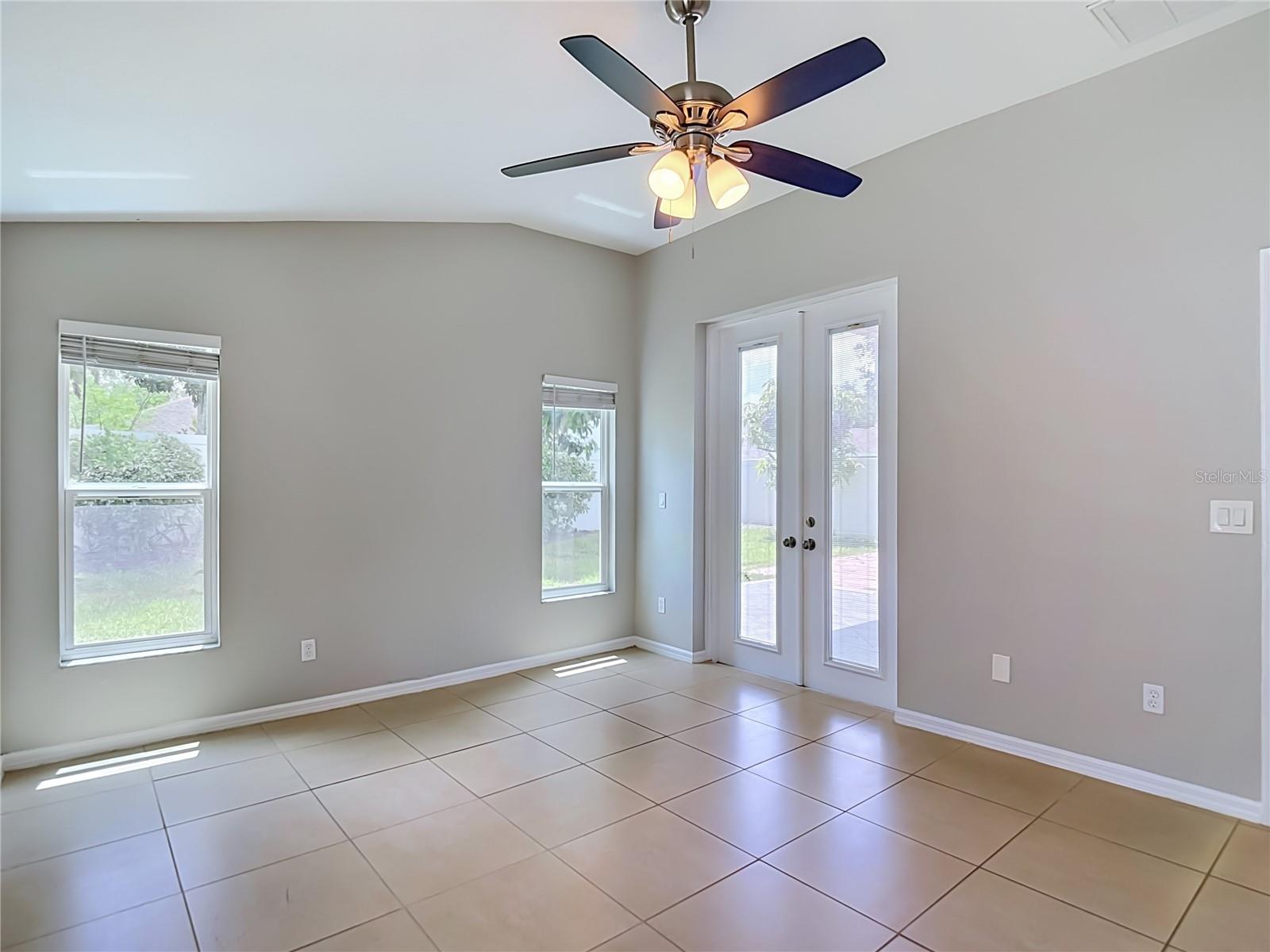 805 Lesa Glen Pl Property Photo 44
