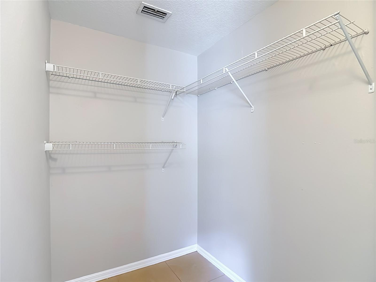 805 Lesa Glen Pl Property Photo 49