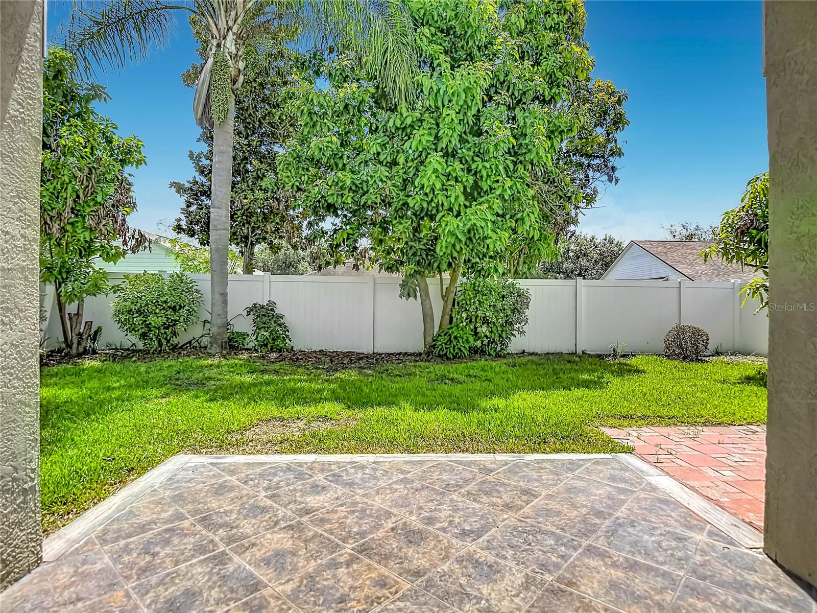 805 Lesa Glen Pl Property Photo 55