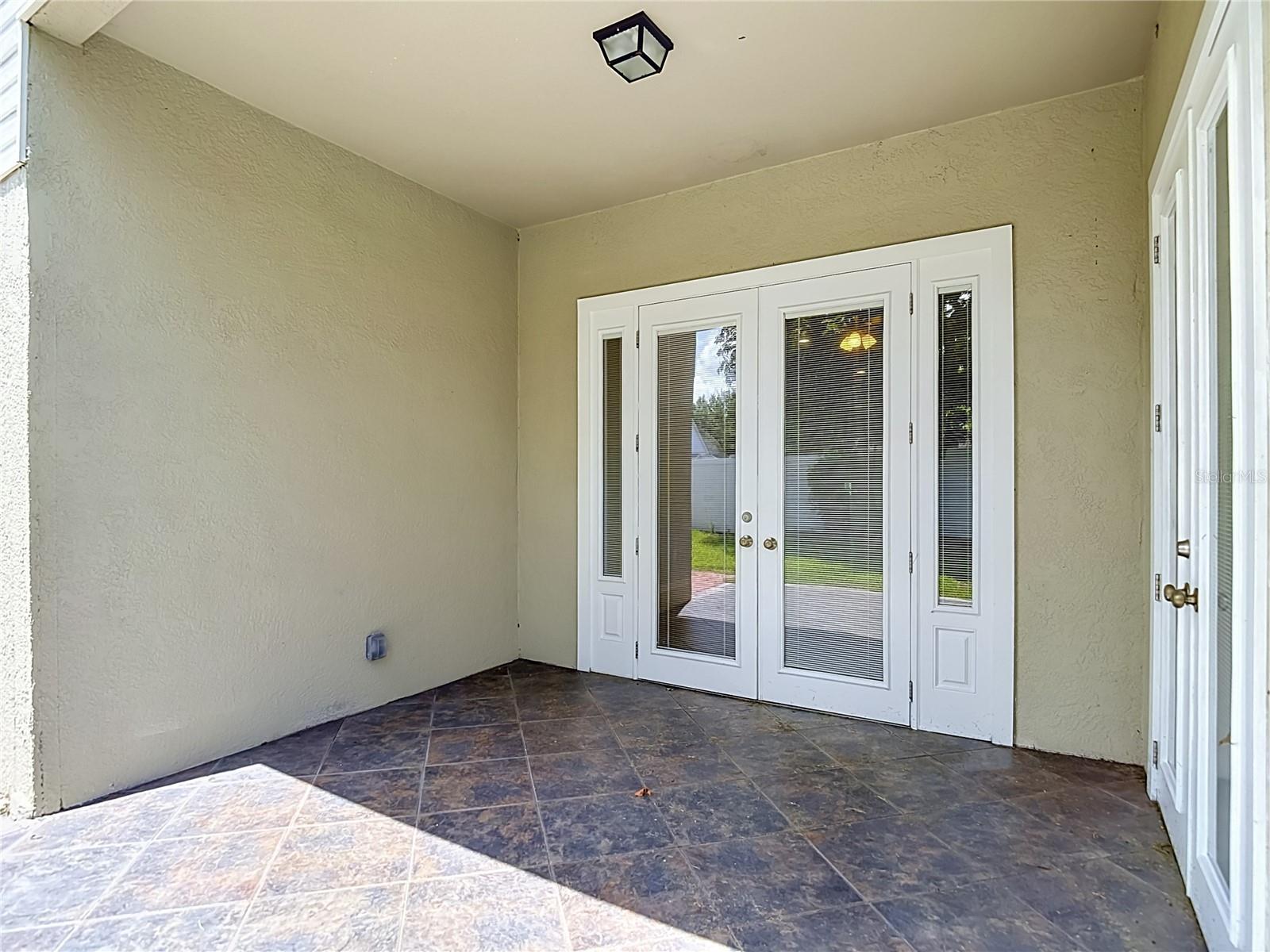 805 Lesa Glen Pl Property Photo 58