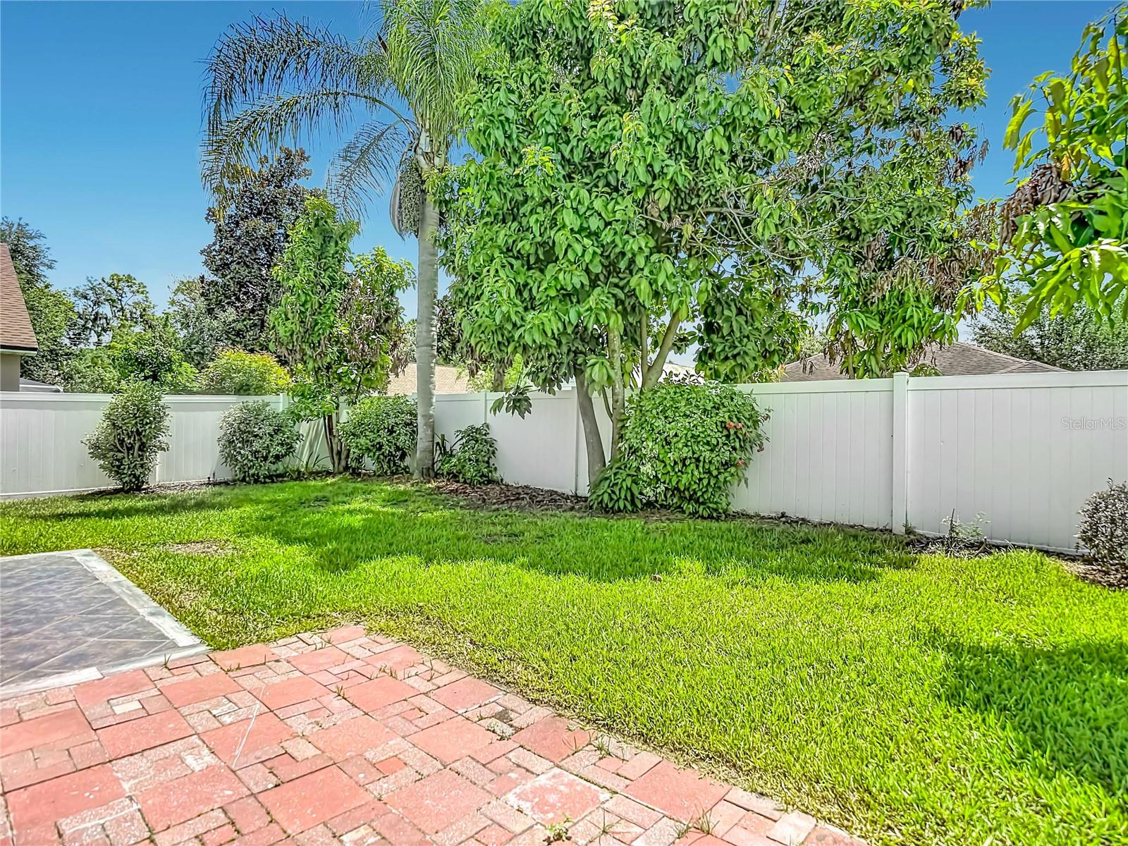 805 Lesa Glen Pl Property Photo 59