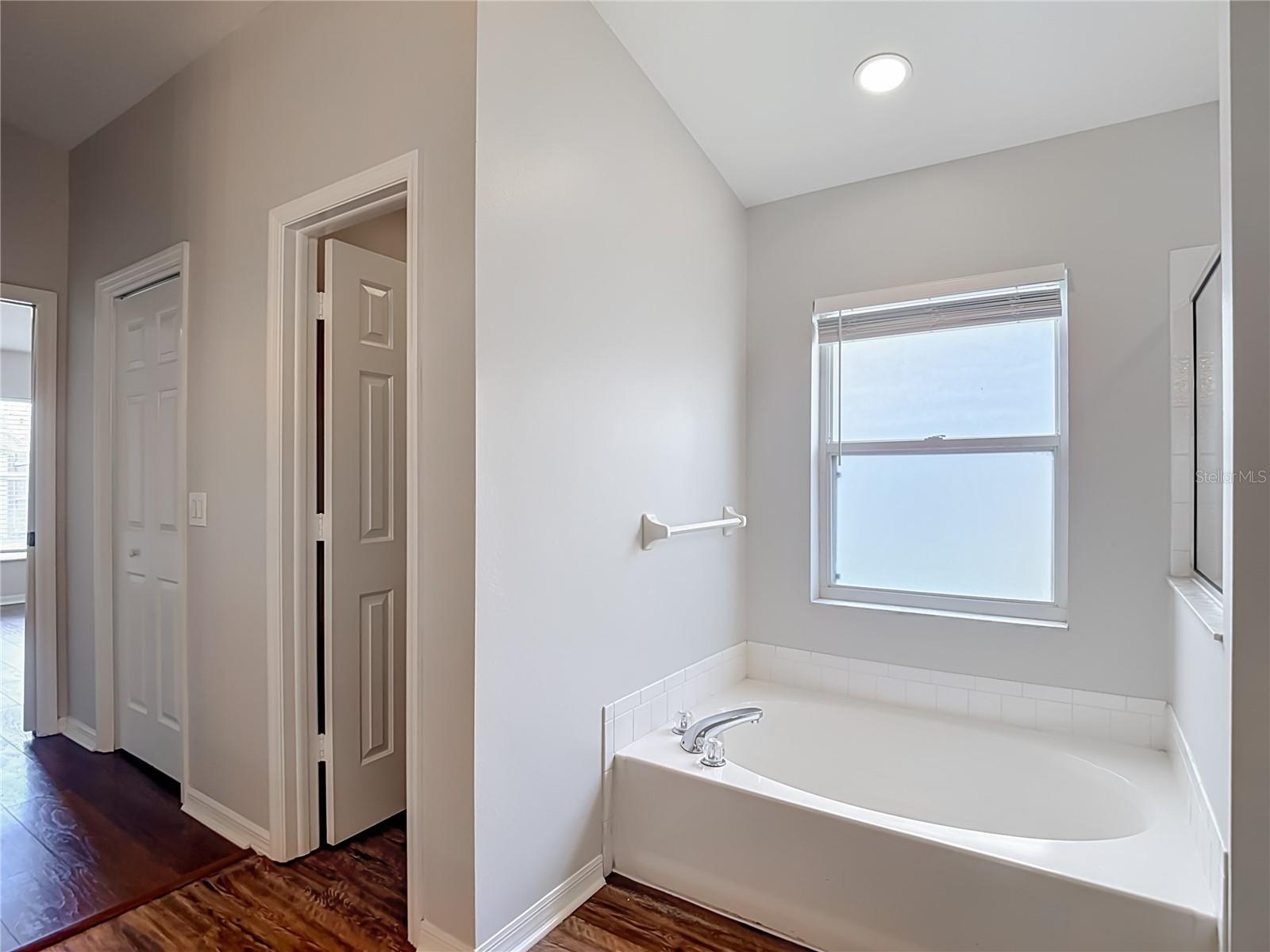 1732 Hulett Dr Property Photo 37