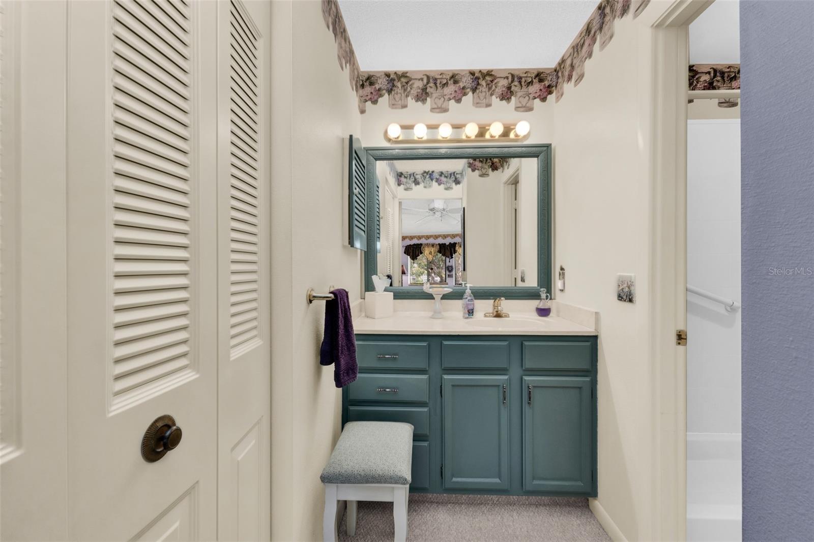 5221 Lake Village Dr #24 Property Photo 17