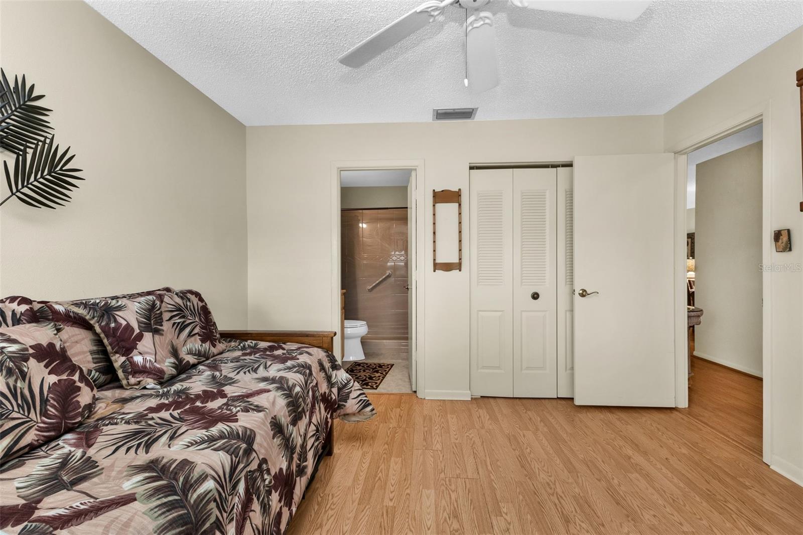 5221 Lake Village Dr #24 Property Photo 19