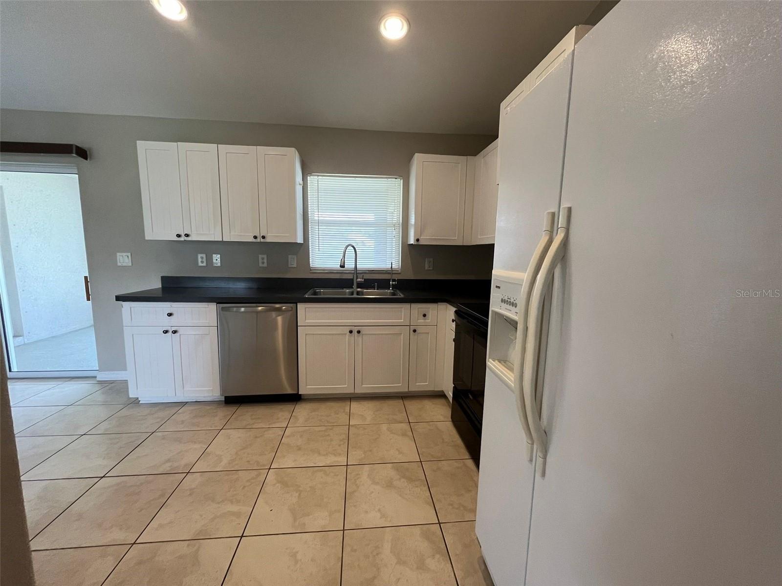 3605 Caballero Ave Property Photo 3