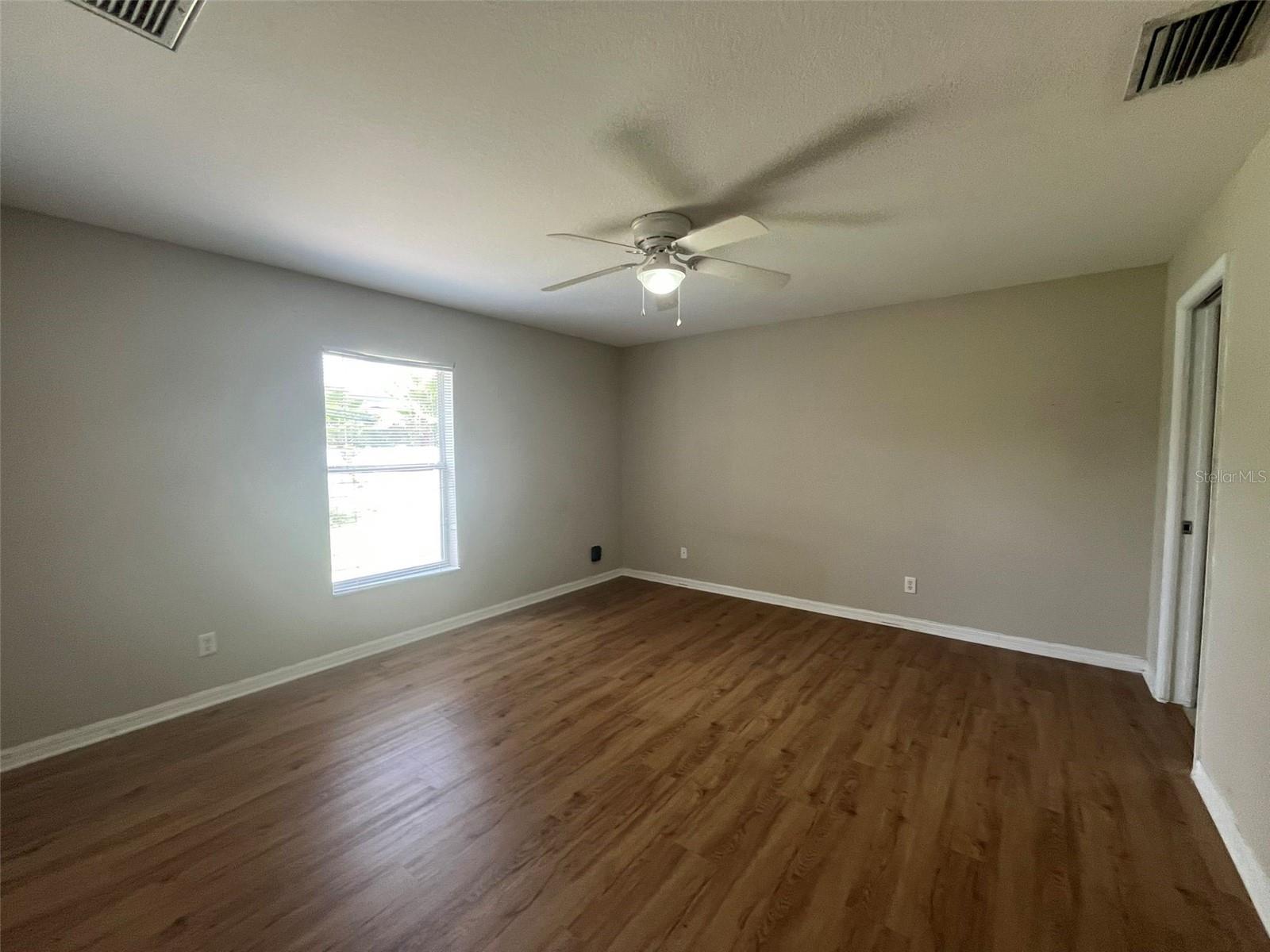 3605 Caballero Ave Property Photo 8