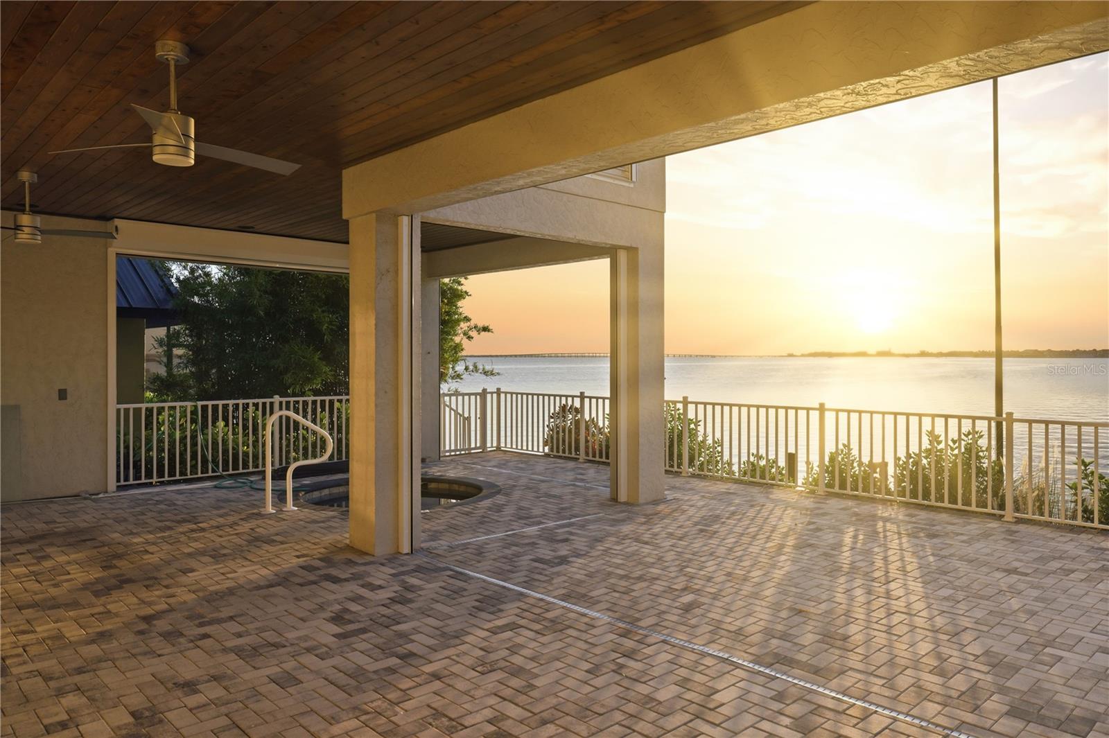 2139 Palm Tree Dr Property Photo 34