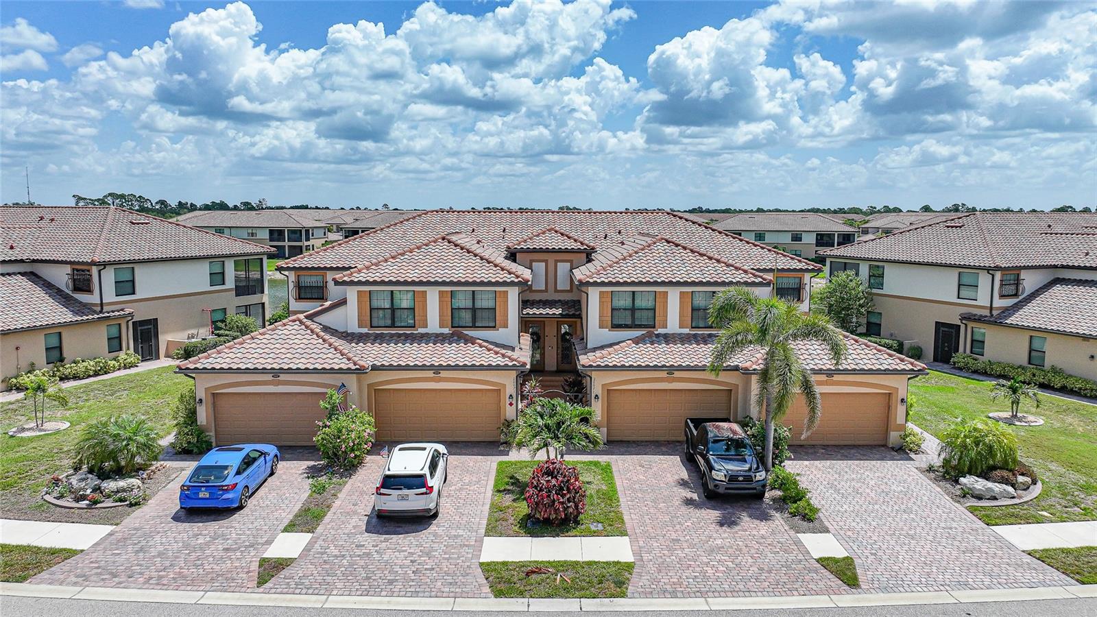 20071 RAGAZZA CIR #101 Property Photo 1