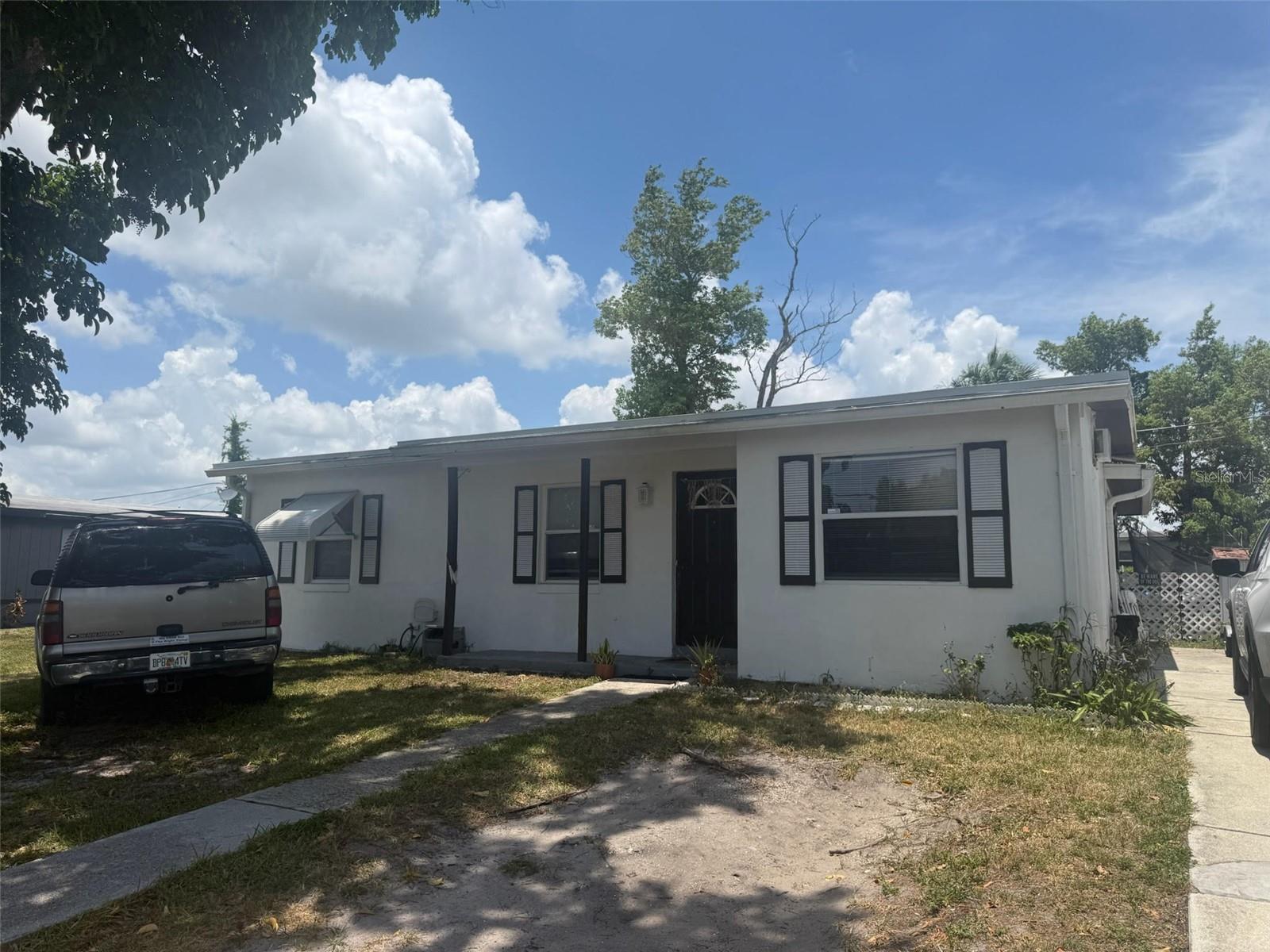 21234 GLADIS AVE Property Photo 1