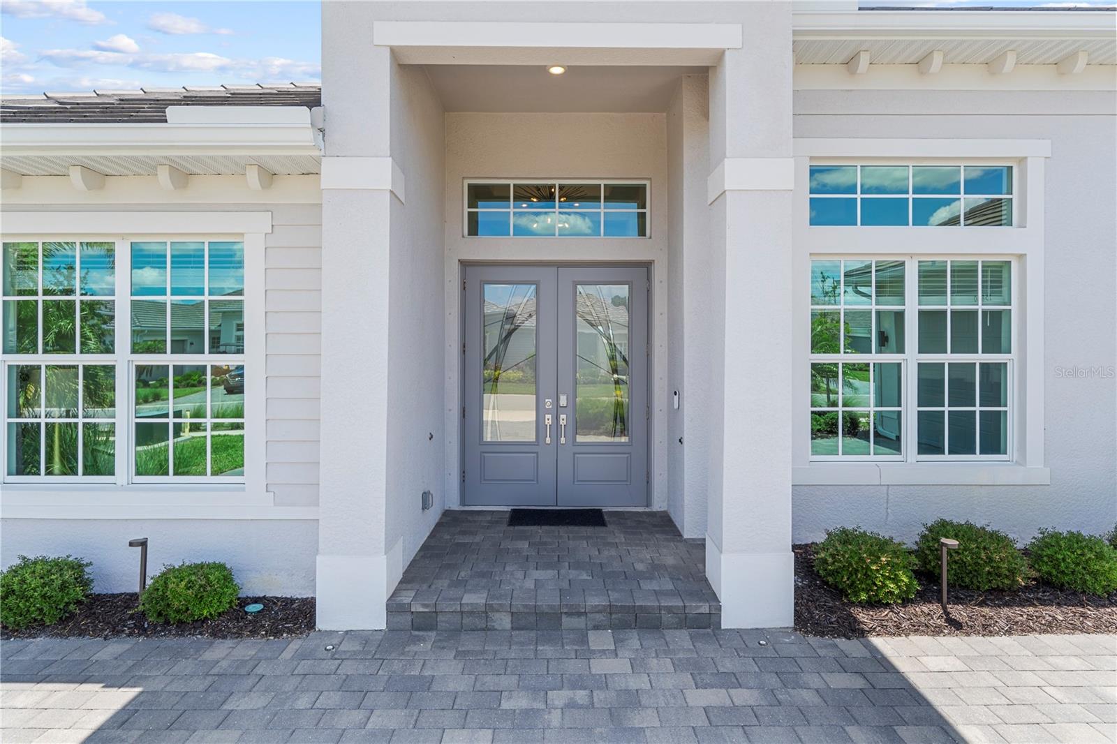 15860 Cranes Marsh Ct Property Photo 2