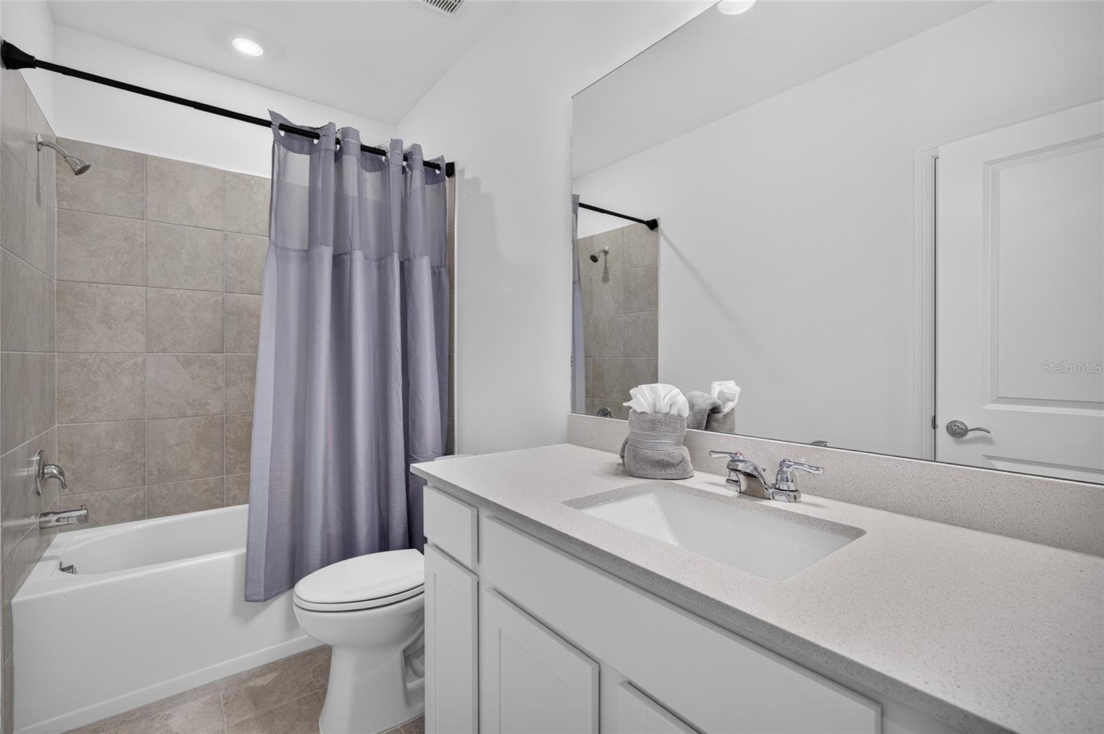 6492 Silverstar Dr Property Photo 19