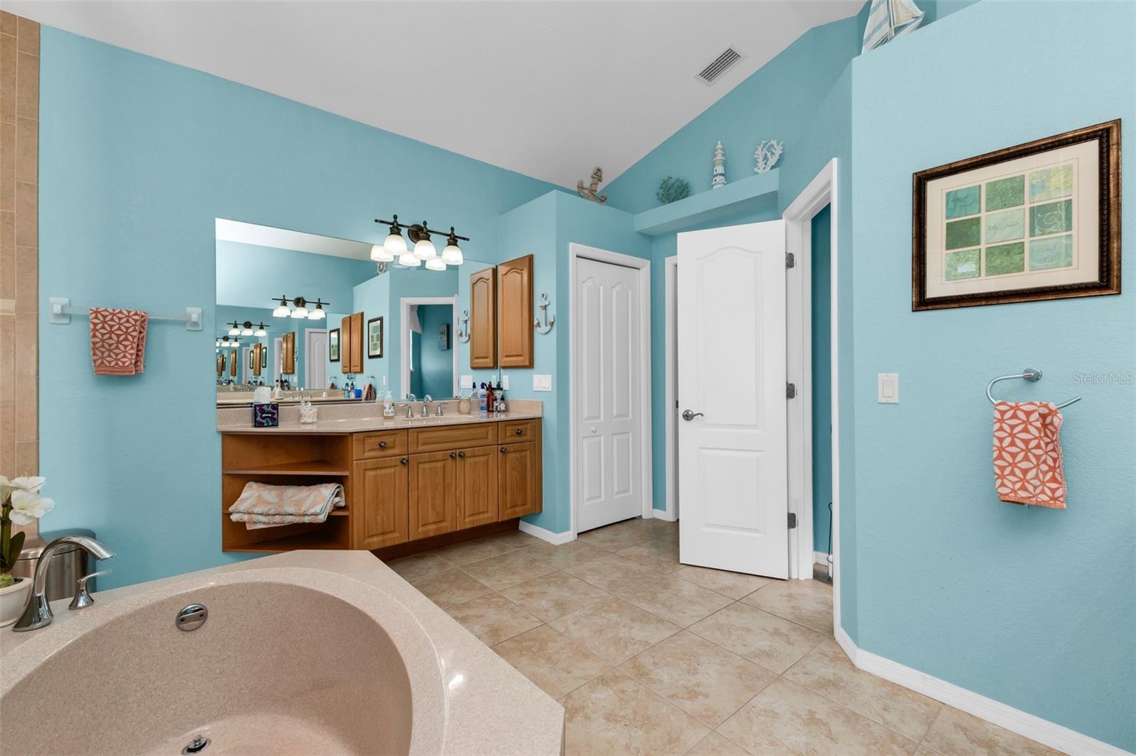 1146 Rotonda Cir Property Photo 26