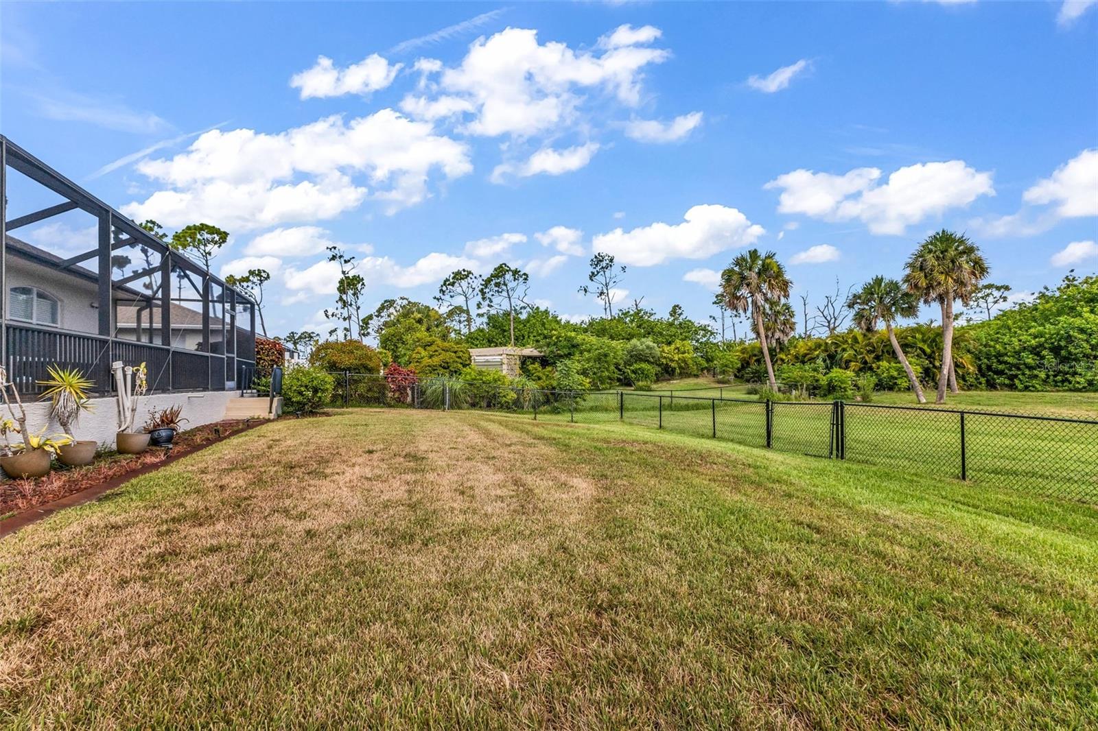1146 Rotonda Cir Property Photo 39